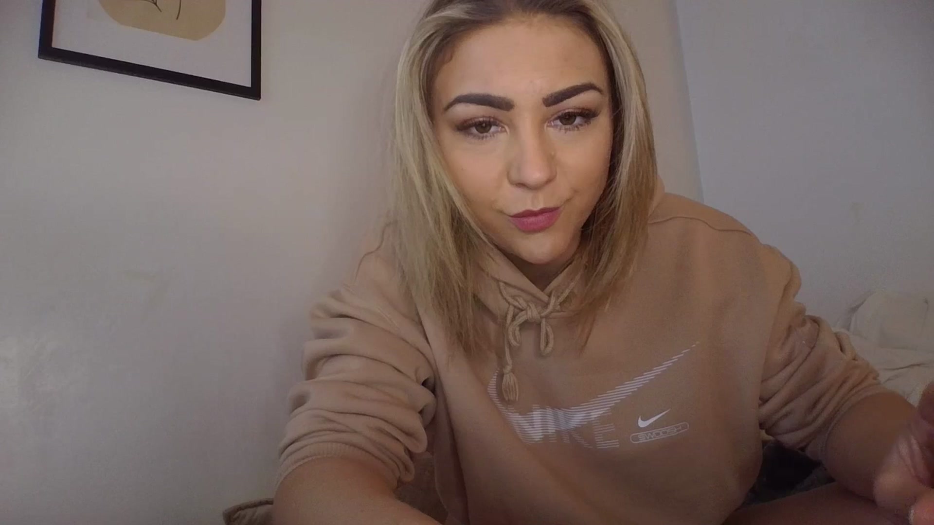Gallery image thumbnail from Britishbabyx's myfreecams stream on, 01/26/2024, 14:40 image 20 of 20