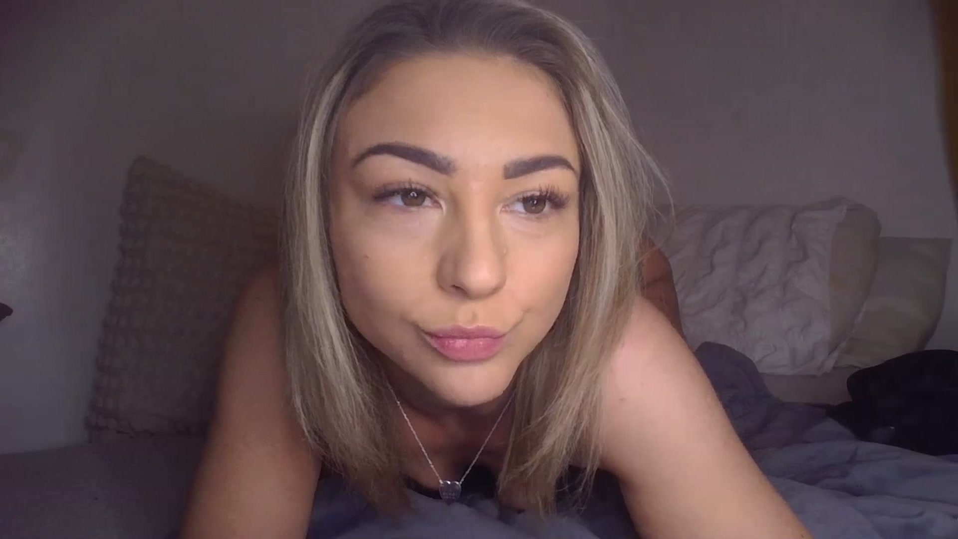 Gallery image thumbnail from Britishbabyx's myfreecams stream on, 02/21/2024, 12:17 image 13 of 20
