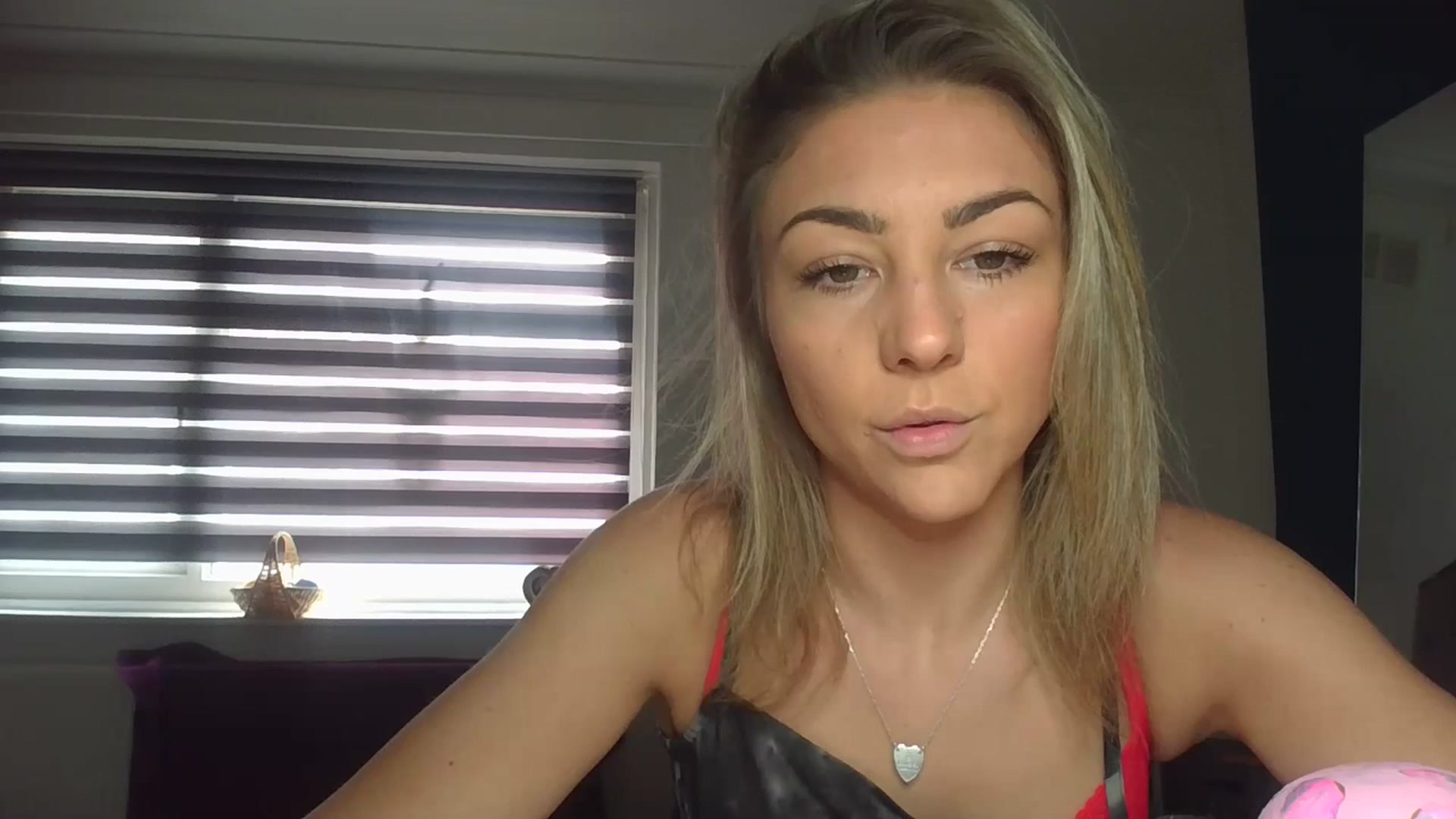 Gallery image thumbnail from Britishbabyx's myfreecams stream on, 03/27/2024, 14:32 image 14 of 20