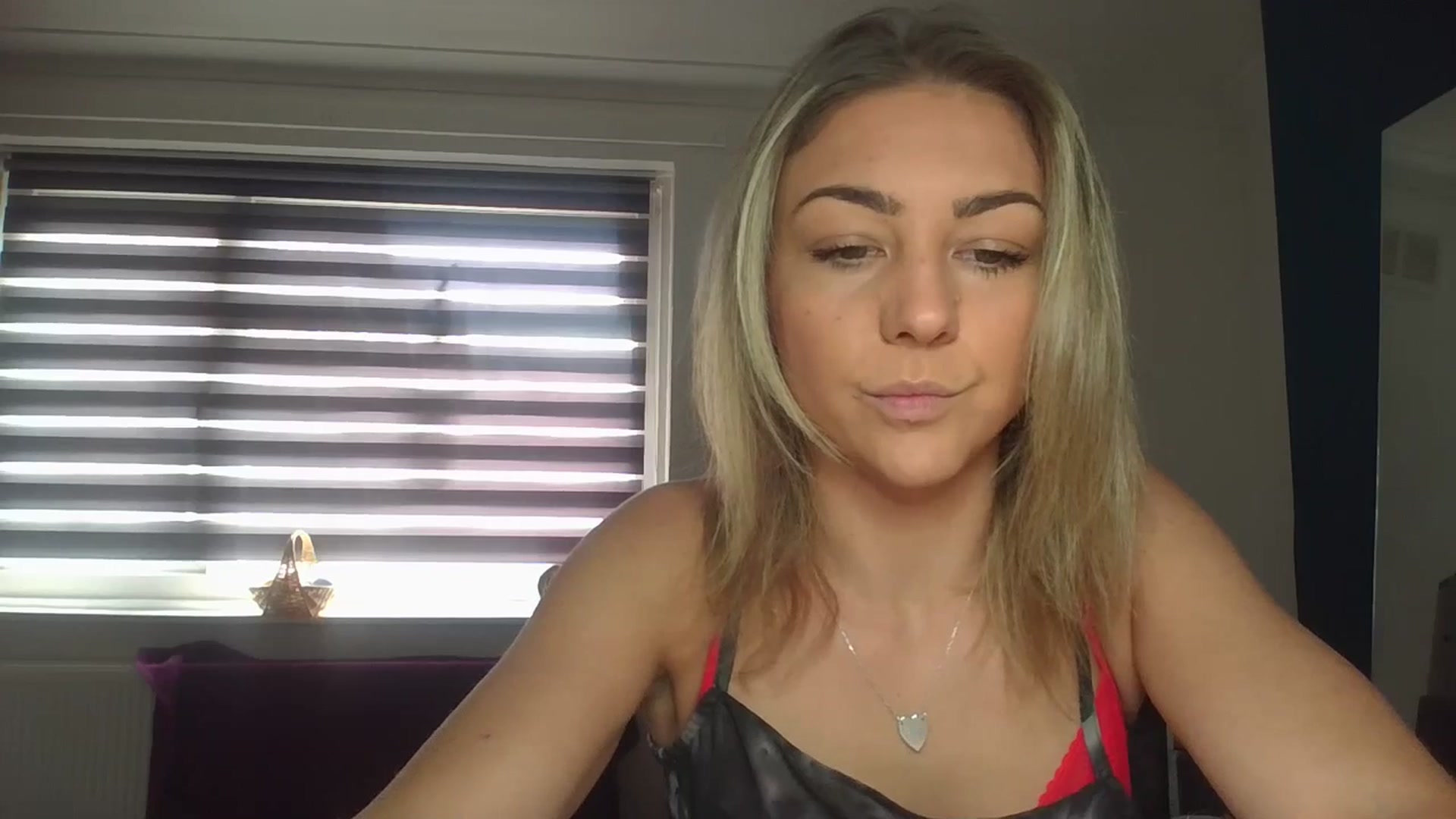 Gallery image thumbnail from Britishbabyx's myfreecams stream on, 03/27/2024, 14:32 image 9 of 20