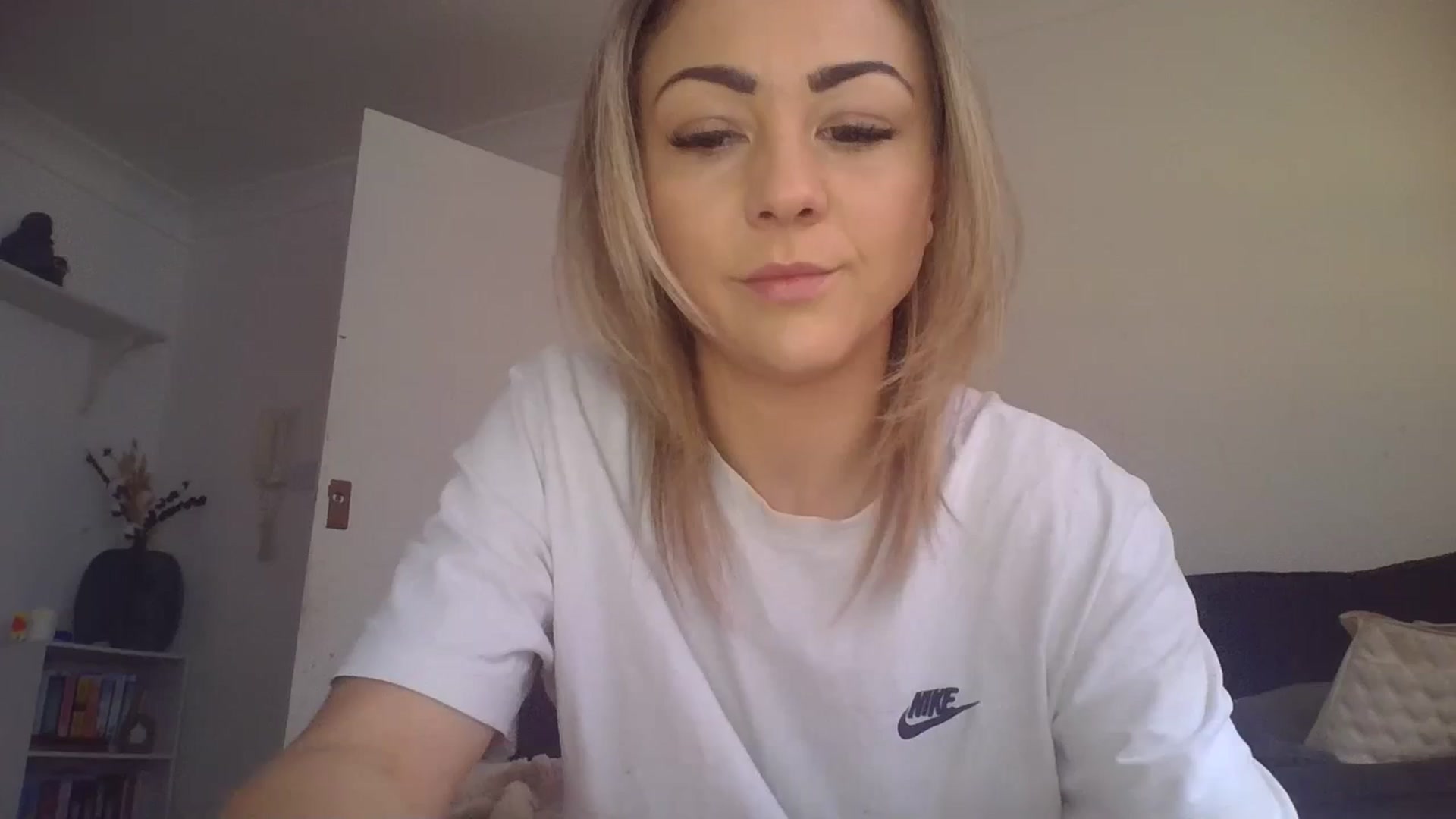 Gallery image thumbnail from Britishbabyx's myfreecams stream on, 04/11/2024, 12:39 image 1 of 20