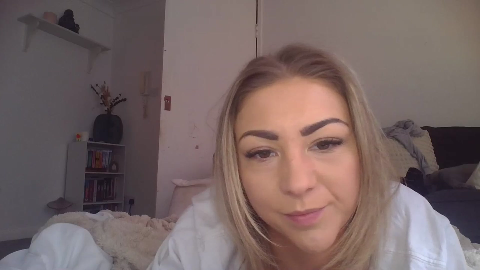 Gallery image thumbnail from Britishbabyx's myfreecams stream on, 04/11/2024, 12:39 image 19 of 20
