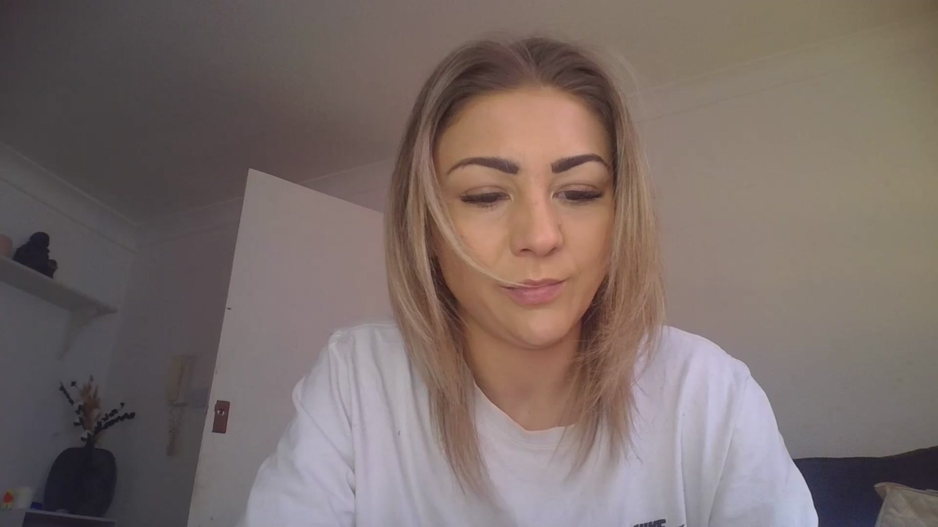 Gallery image thumbnail from Britishbabyx's myfreecams stream on, 04/11/2024, 12:39 image 7 of 20