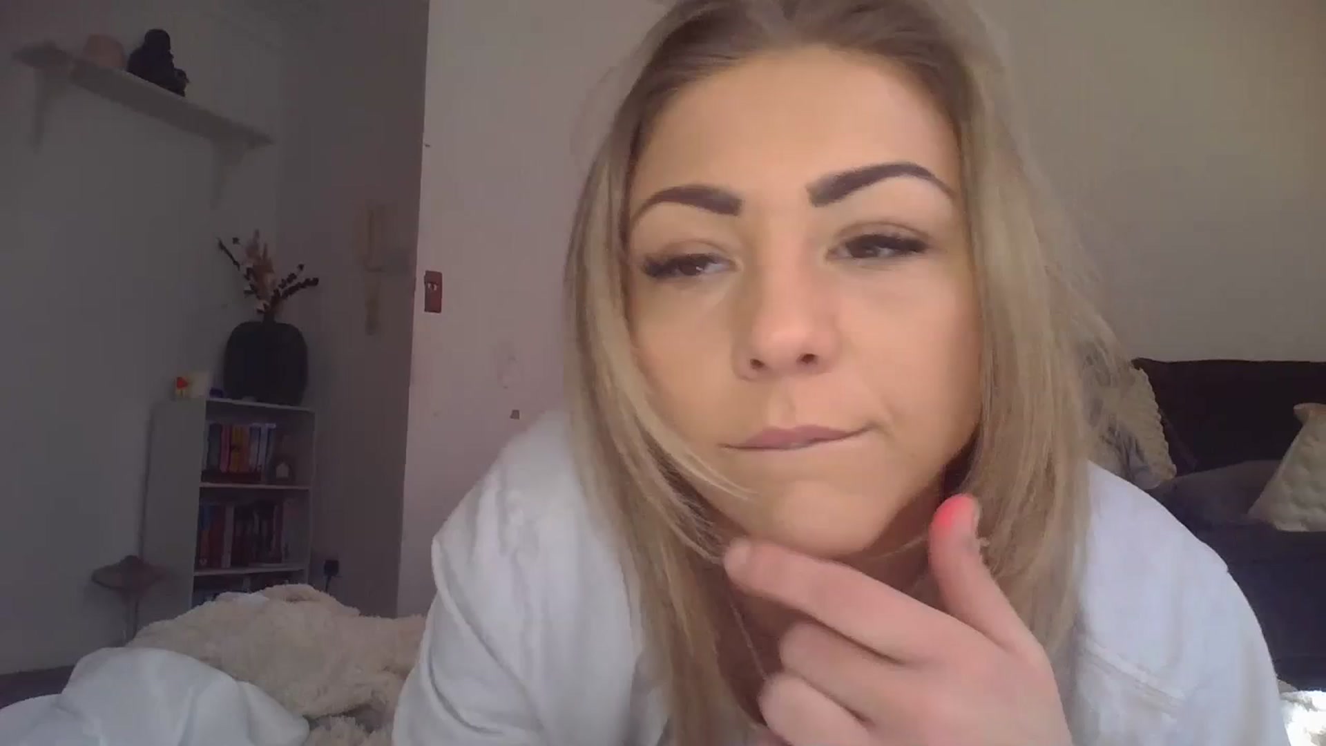 Gallery image thumbnail from Britishbabyx's myfreecams stream on, 04/11/2024, 12:39 image 14 of 20