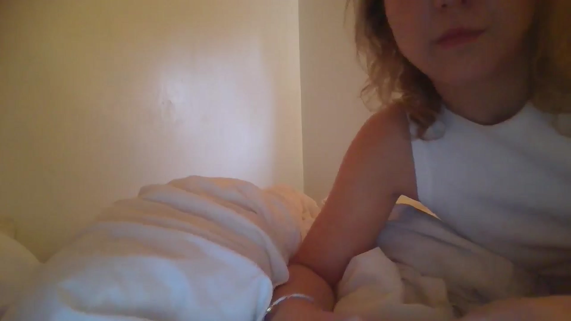 Gallery image thumbnail from Britishbabyx's myfreecams stream on, 06/23/2024, 10:49 image 14 of 20