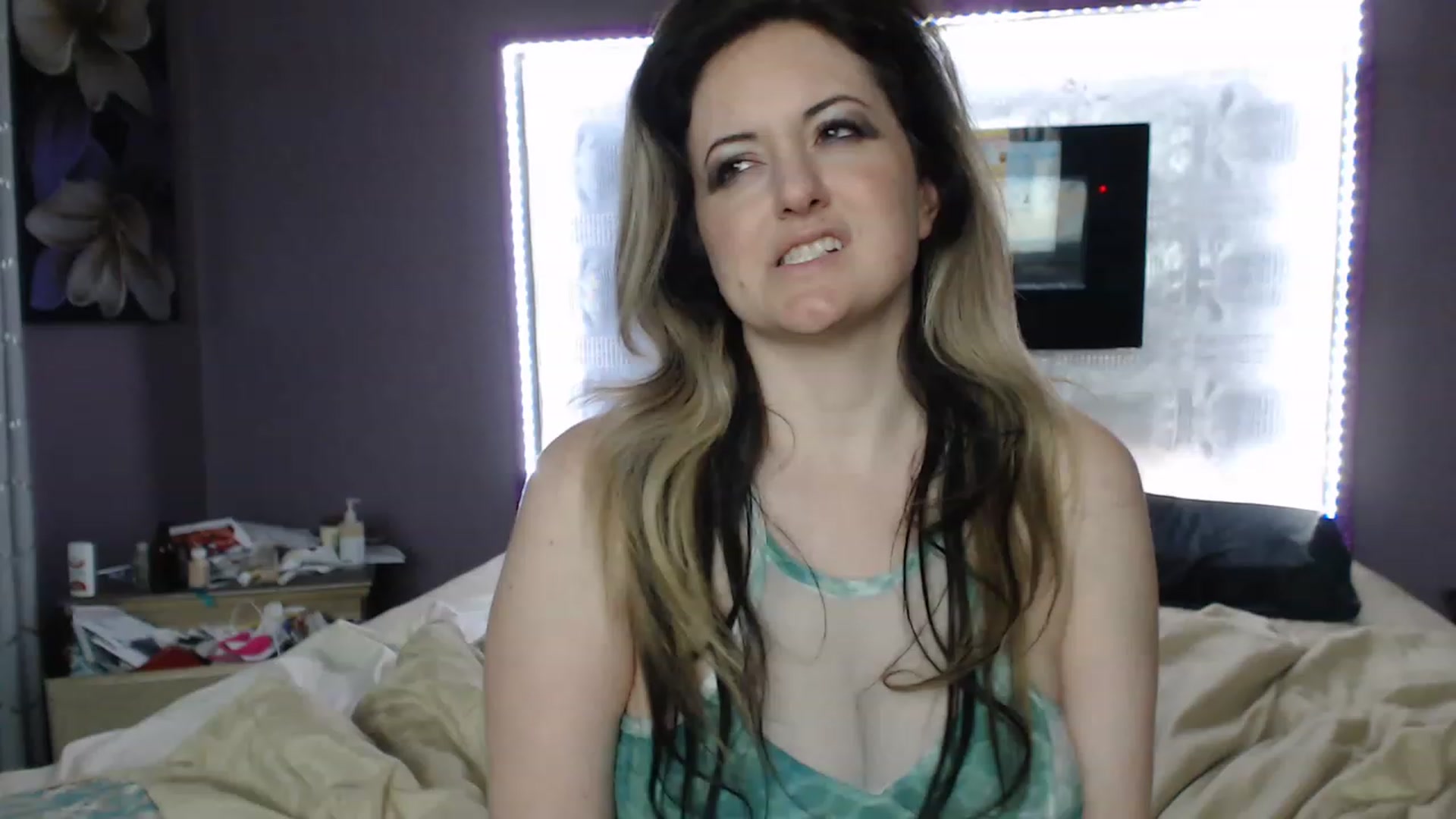 Gallery image thumbnail from BritneyButts's myfreecams stream on, 04/27/2023, 03:36 image 17 of 20