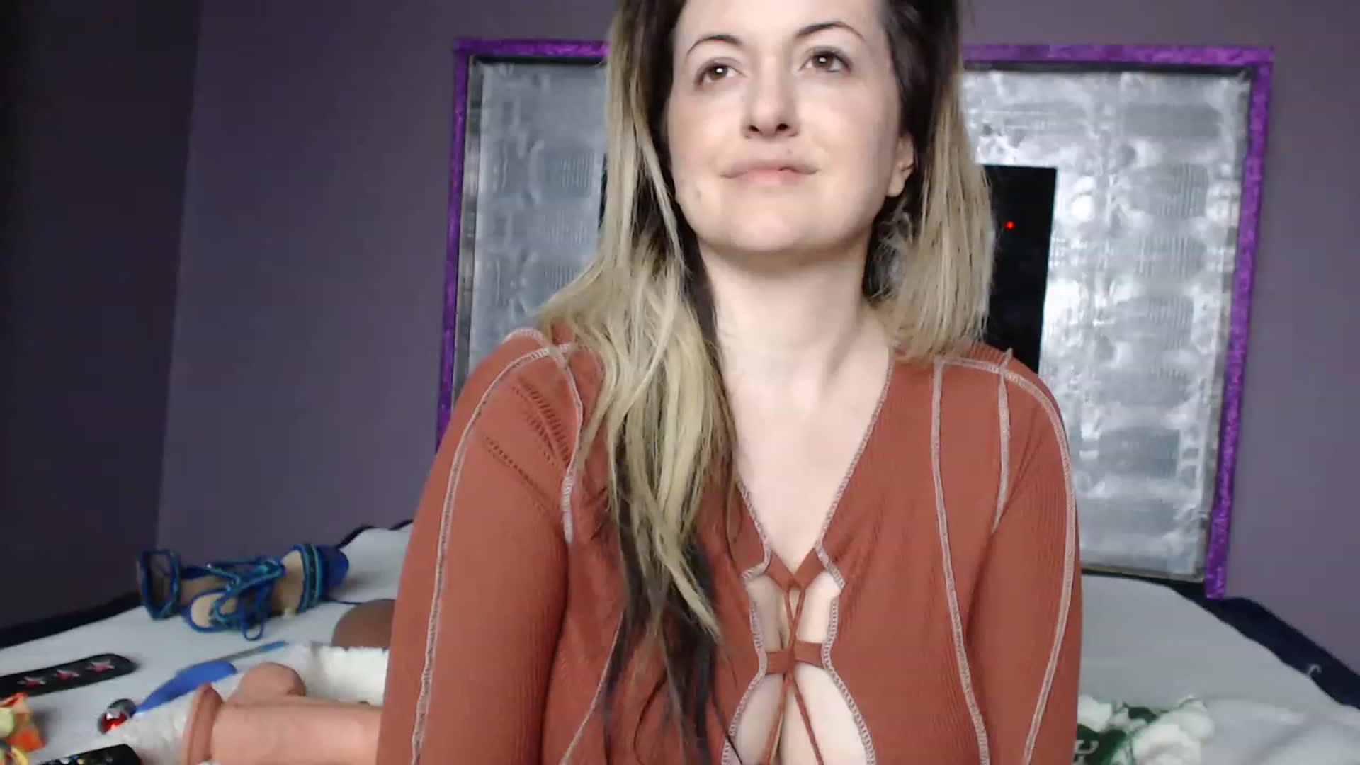 Gallery image thumbnail from BritneyButts's myfreecams stream on, 06/13/2023, 02:36 image 7 of 20