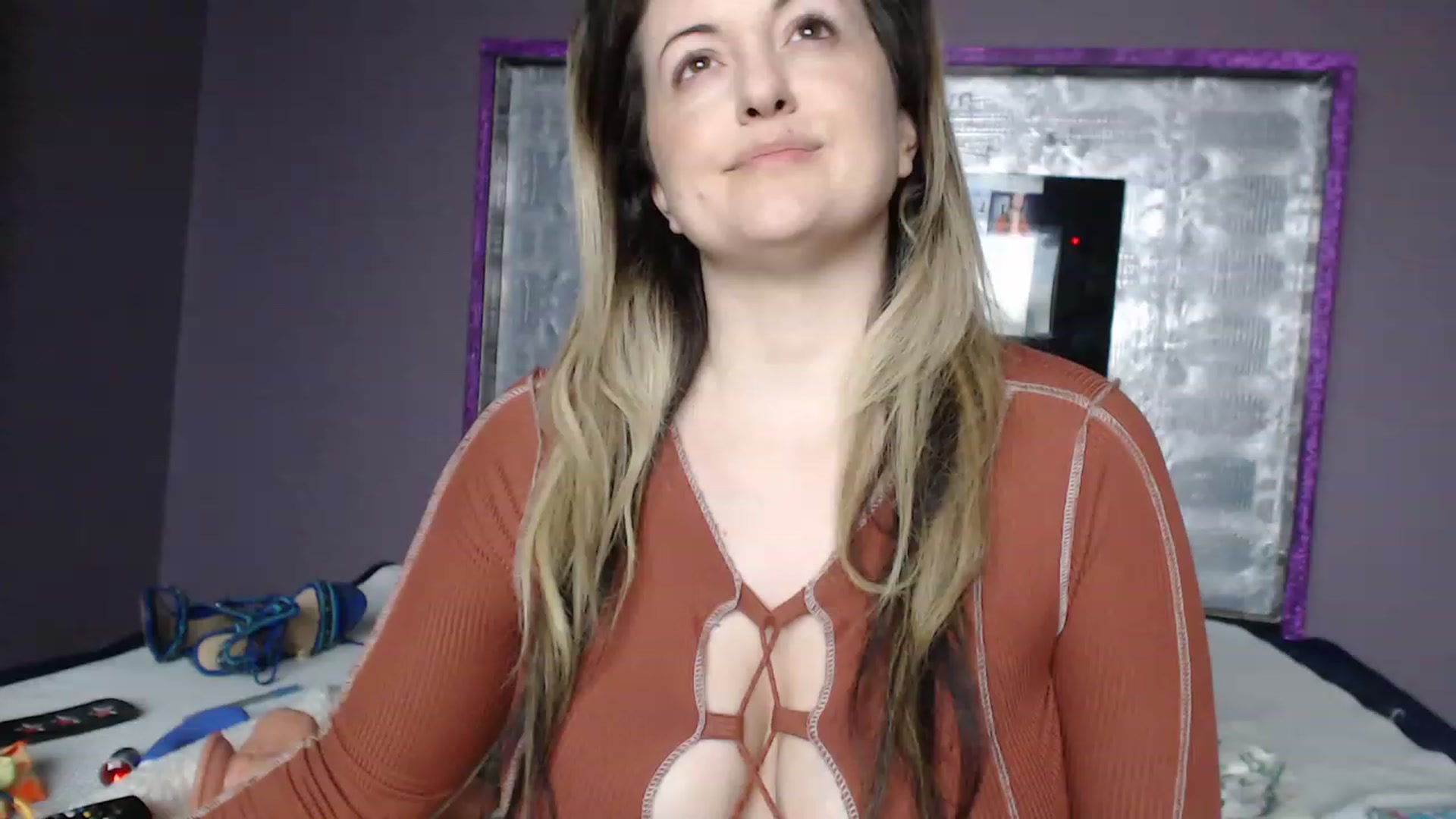 Gallery image thumbnail from BritneyButts's myfreecams stream on, 06/13/2023, 02:36 image 1 of 20
