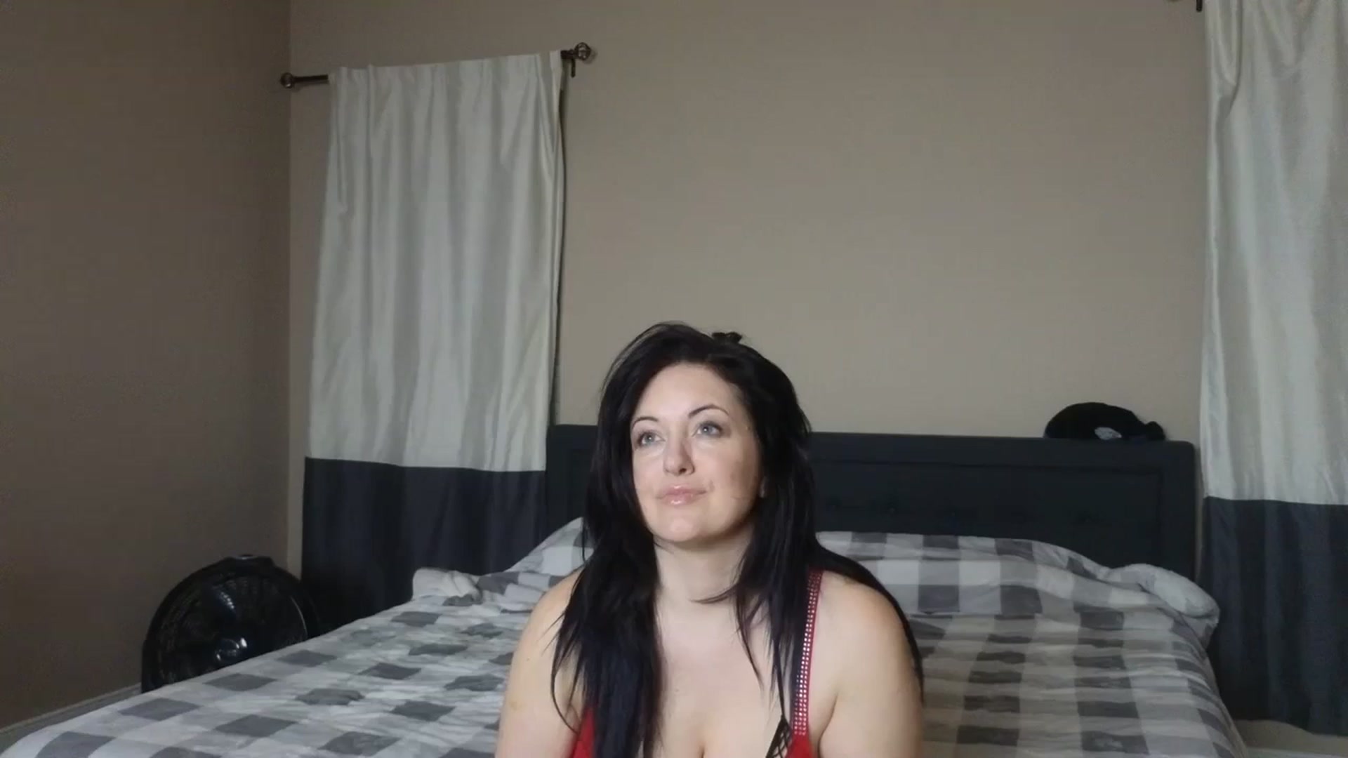 Gallery image thumbnail from BritneyButts's myfreecams stream on, 12/30/2023, 06:15 image 7 of 20