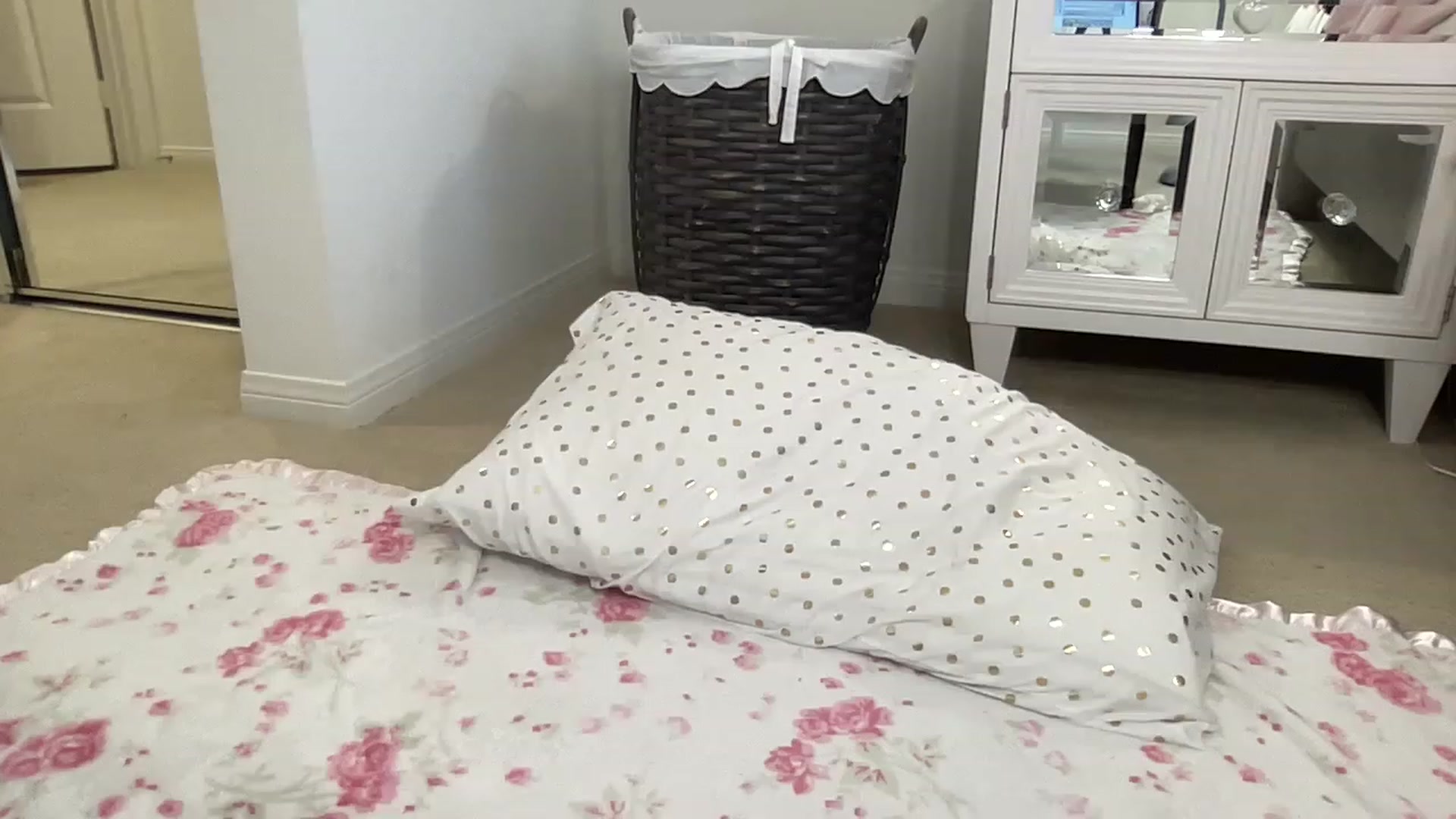 Gallery image thumbnail from BritneyMonroe's myfreecams stream on, 02/06/2023, 19:31 image 19 of 20
