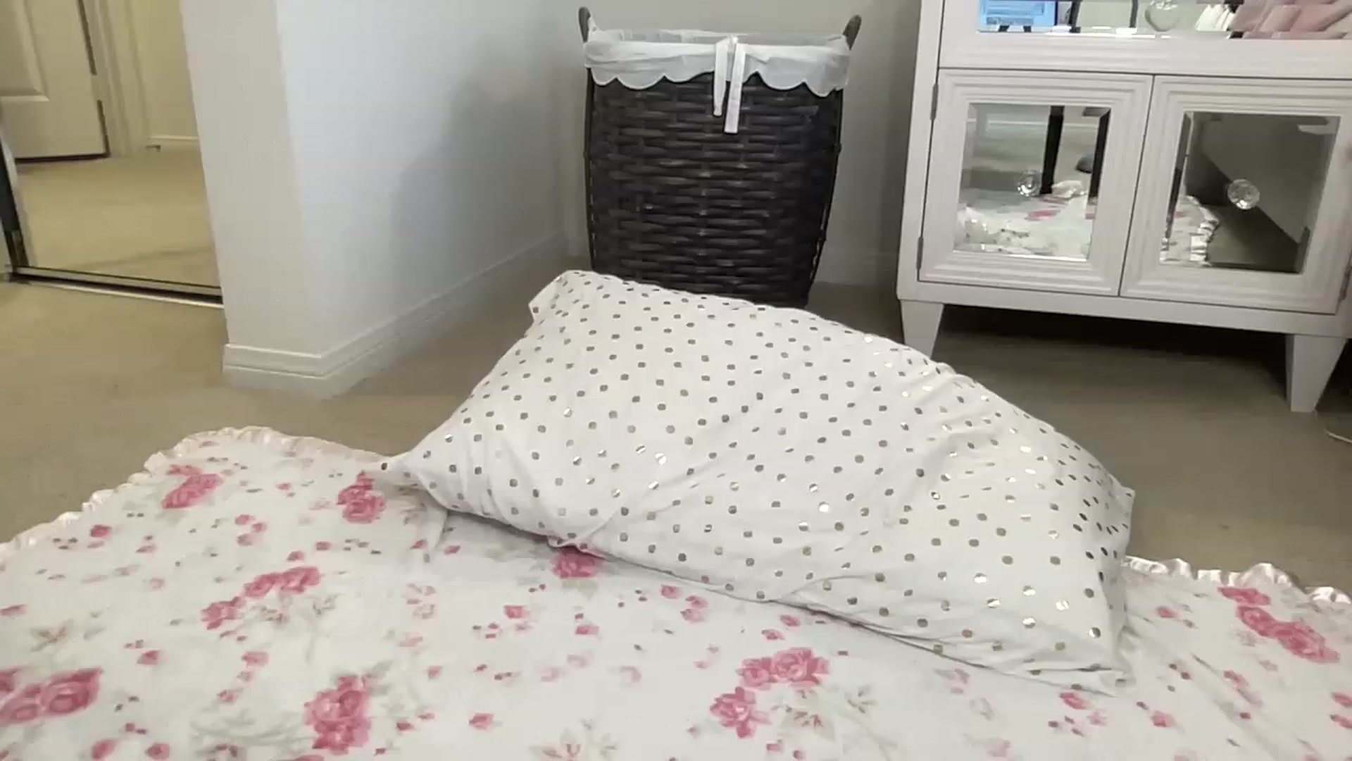 Gallery image thumbnail from BritneyMonroe's myfreecams stream on, 02/06/2023, 19:31 image 20 of 20