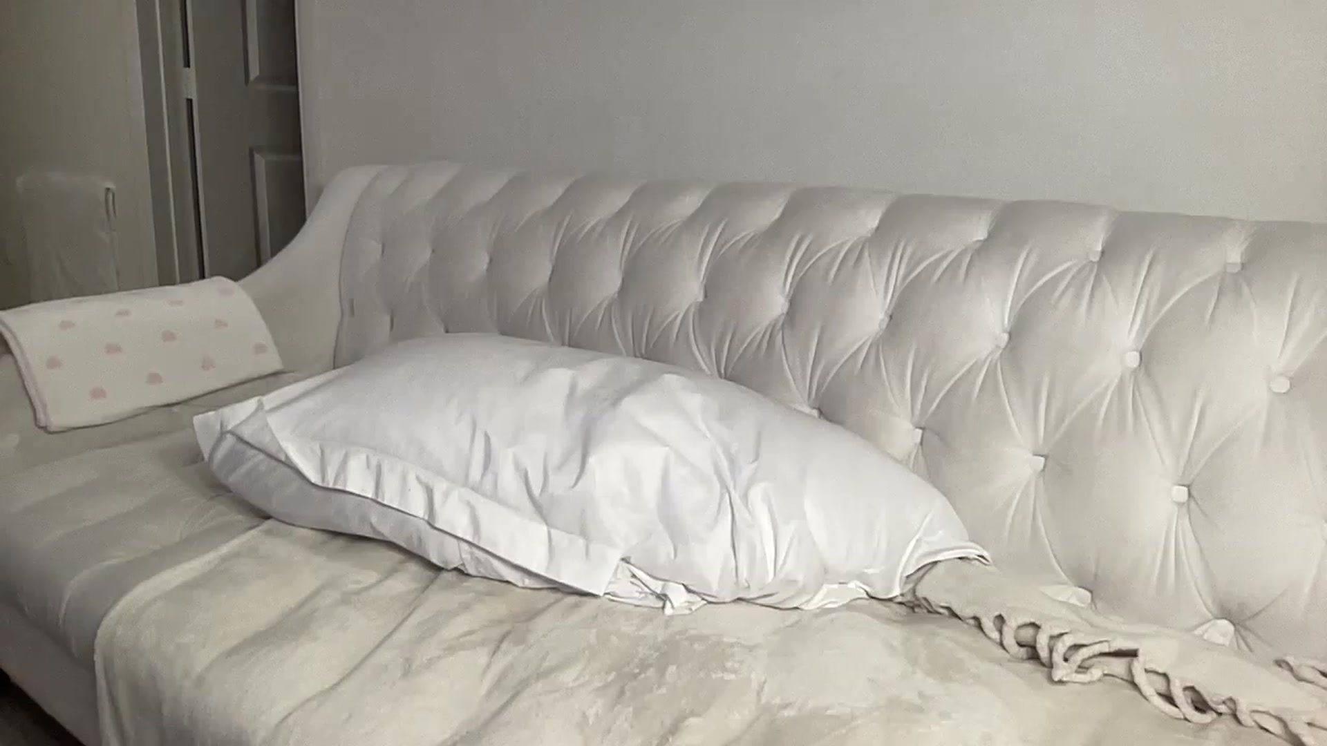 Gallery image thumbnail from BritneyMonroe's myfreecams stream on, 03/23/2023, 02:07 image 4 of 20