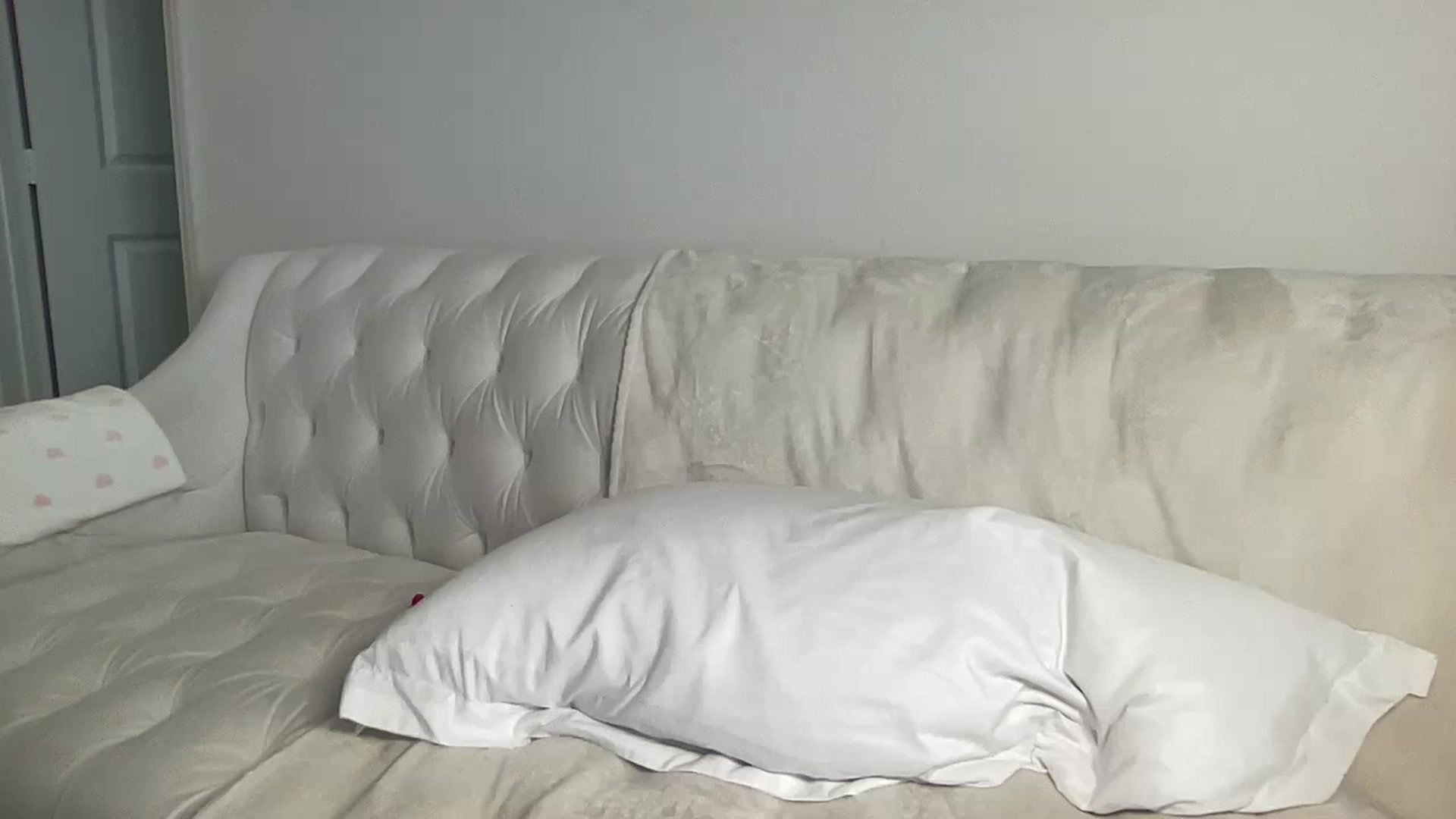 Gallery image thumbnail from BritneyMonroe's myfreecams stream on, 03/23/2023, 17:23 image 10 of 20