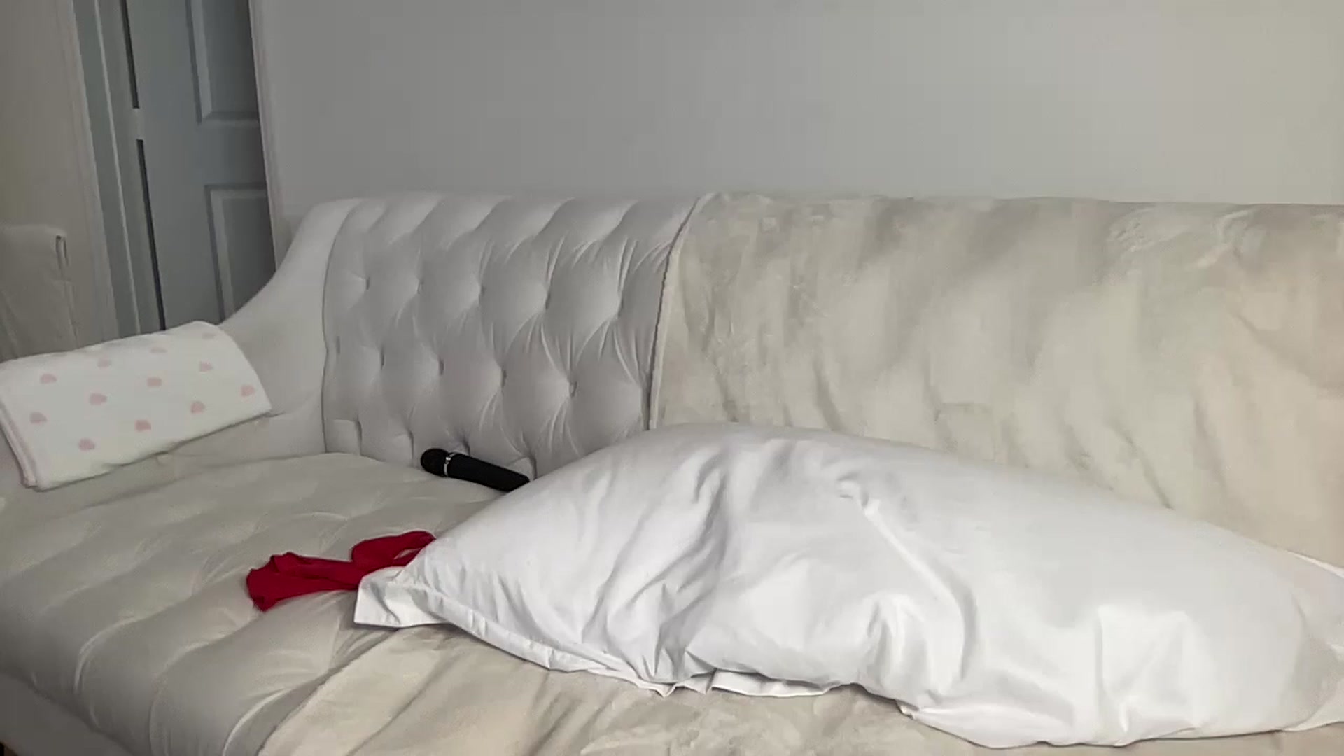 Gallery image thumbnail from BritneyMonroe's myfreecams stream on, 03/23/2023, 17:53 image 11 of 20