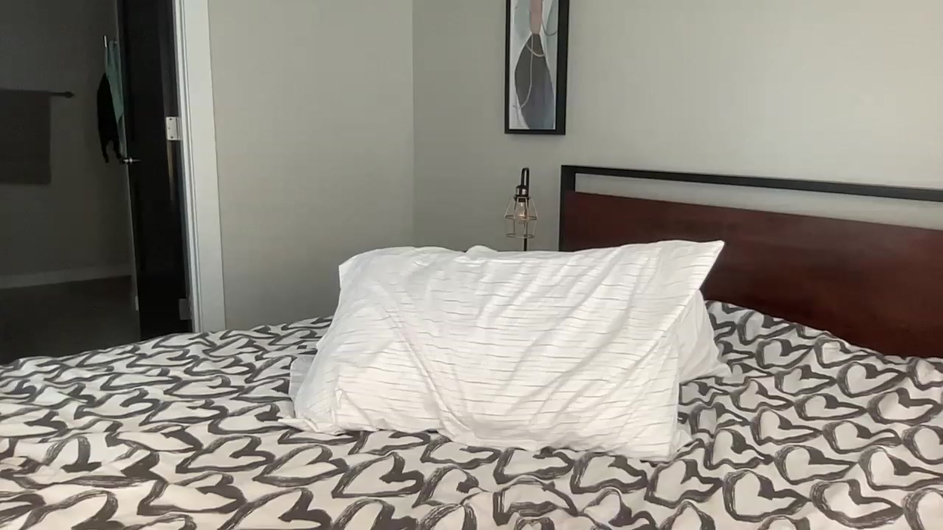 Gallery image thumbnail from BritneyMonroe's myfreecams stream on, 04/22/2023, 22:35 image 19 of 20