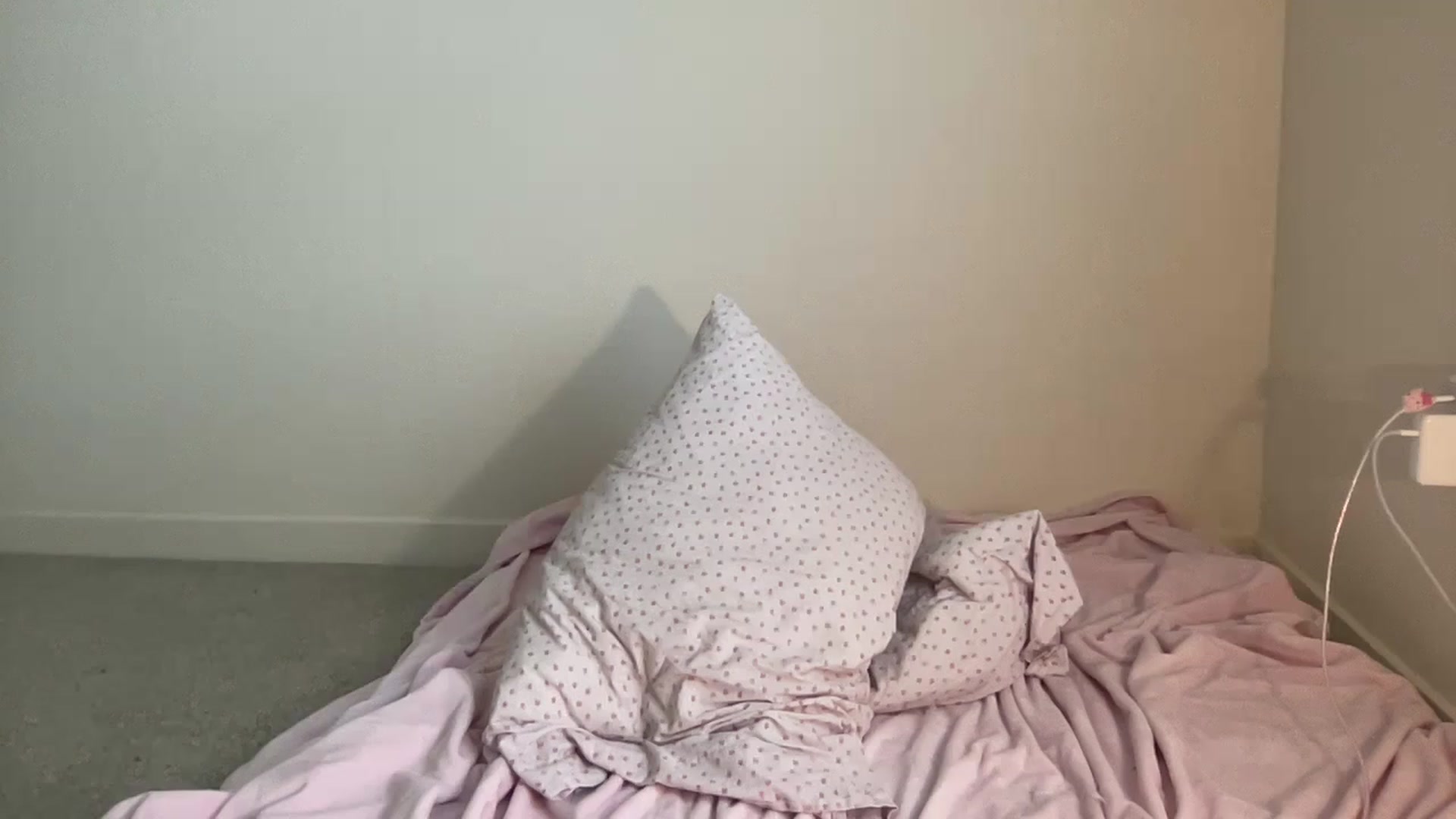 Gallery image thumbnail from BritneyMonroe's myfreecams stream on, 05/22/2023, 19:25 image 9 of 20
