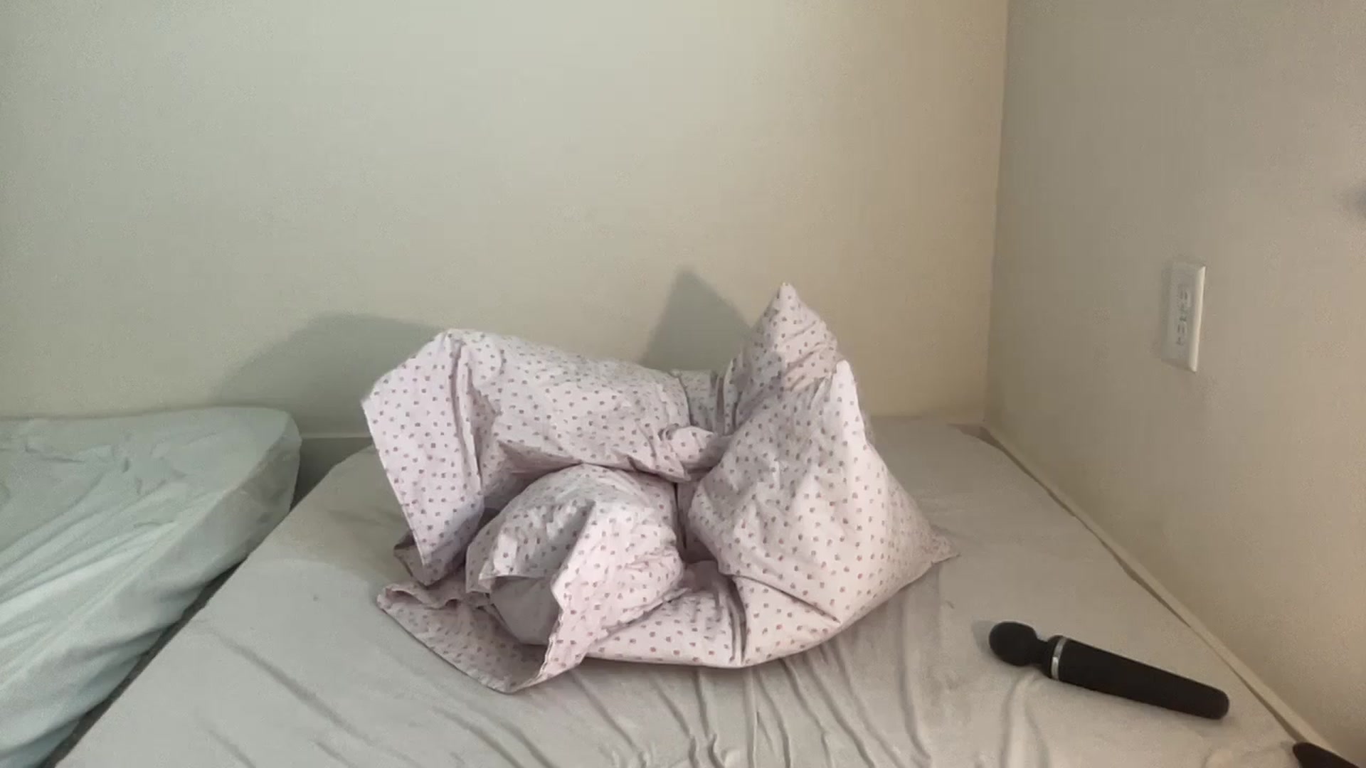 Gallery image thumbnail from BritneyMonroe's myfreecams stream on, 06/11/2023, 02:43 image 20 of 20
