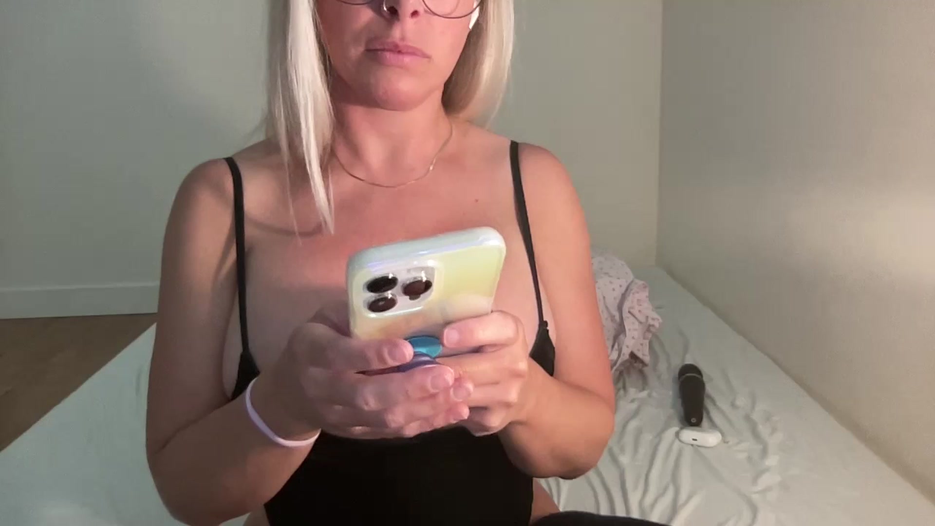 Gallery image thumbnail from BritneyMonroe's myfreecams stream on, 06/12/2023, 20:16 image 7 of 20