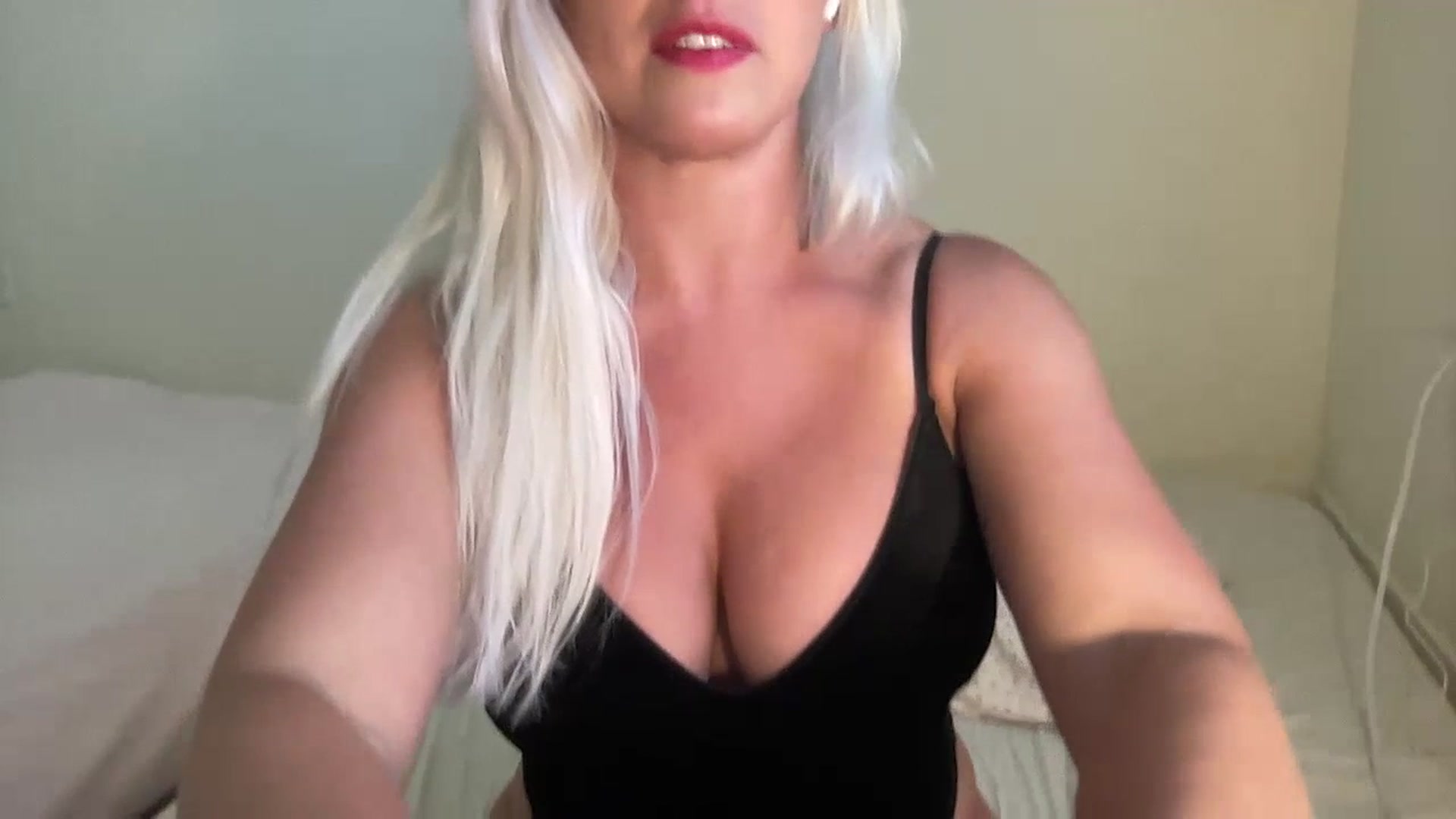Gallery image thumbnail from BritneyMonroe's myfreecams stream on, 07/11/2023, 21:48 image 3 of 20