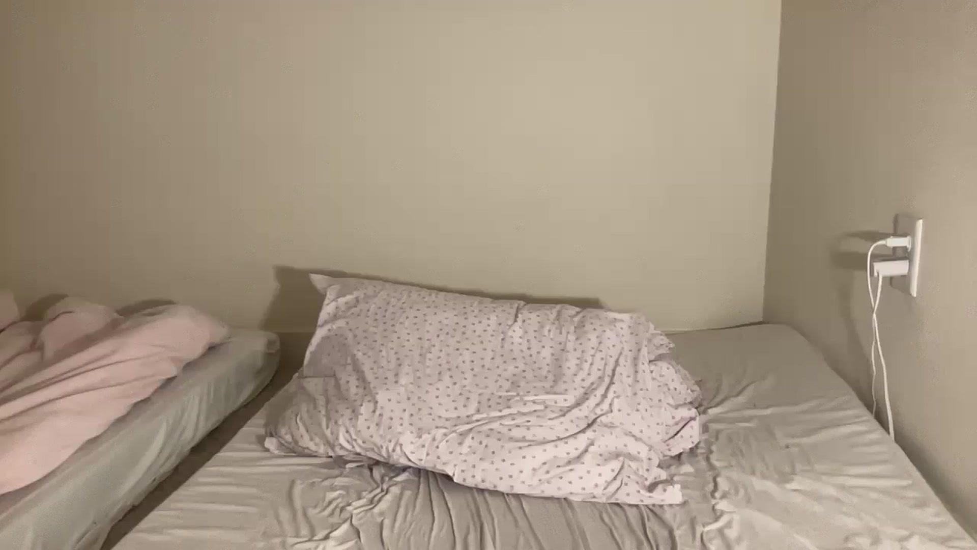 Gallery image thumbnail from BritneyMonroe's myfreecams stream on, 08/13/2023, 06:25 image 4 of 20