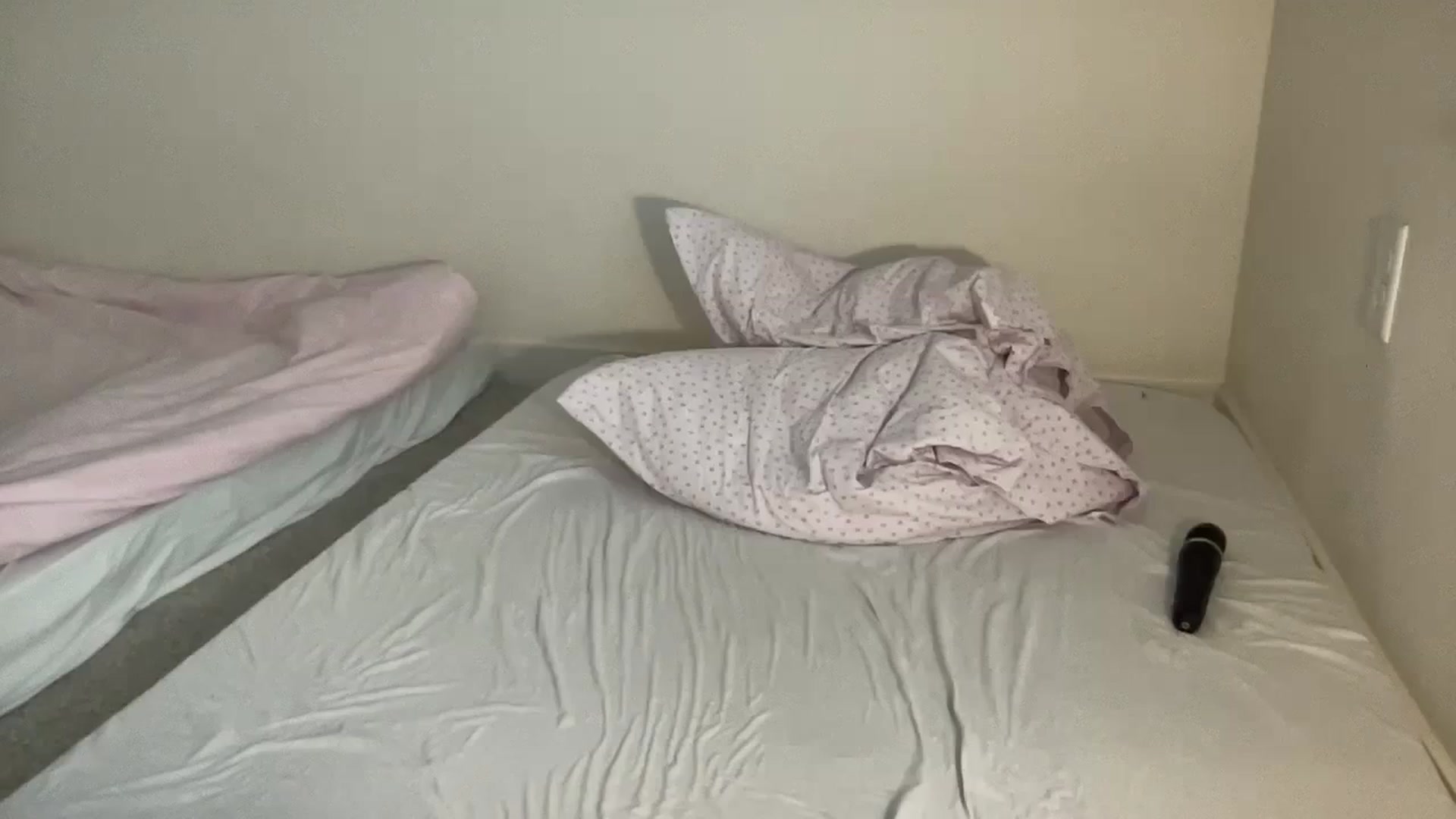 Gallery image thumbnail from BritneyMonroe's myfreecams stream on, 08/20/2023, 02:01 image 3 of 20