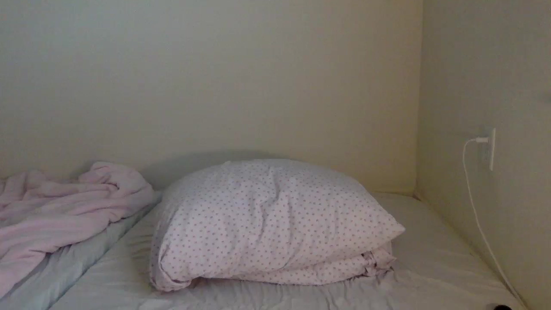 Gallery image thumbnail from BritneyMonroe's myfreecams stream on, 08/22/2023, 19:12 image 18 of 20