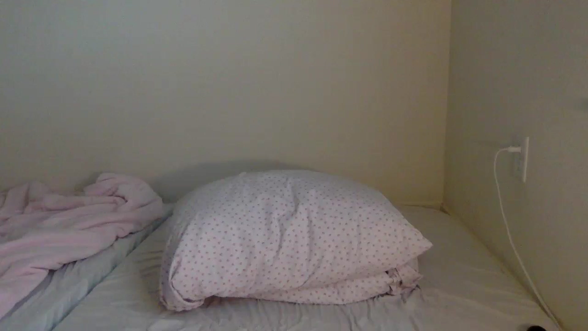 Gallery image thumbnail from BritneyMonroe's myfreecams stream on, 08/22/2023, 19:12 image 19 of 20