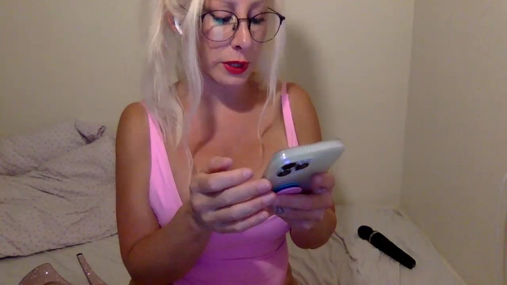 Gallery image thumbnail from BritneyMonroe's myfreecams stream on, 08/25/2023, 04:49 image 13 of 20