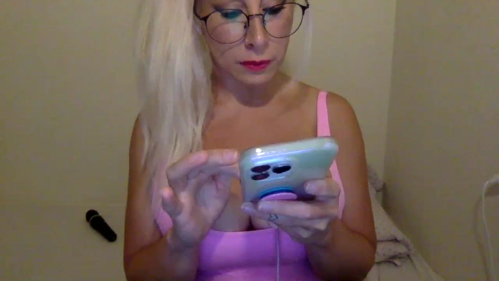 Gallery image thumbnail from BritneyMonroe's myfreecams stream on, 09/03/2023, 16:21 image 4 of 20
