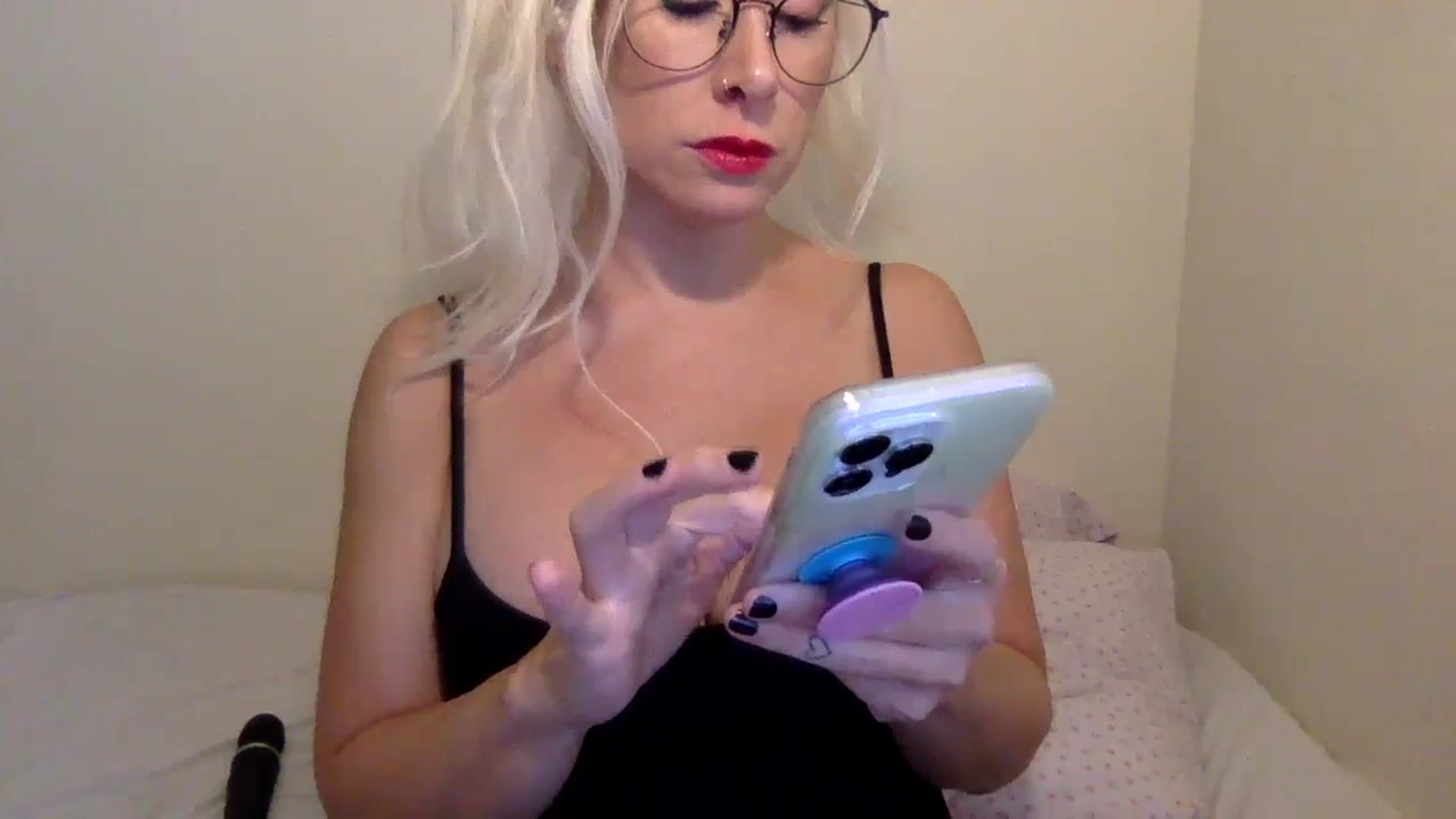 Gallery image thumbnail from BritneyMonroe's myfreecams stream on, 09/12/2023, 19:27 image 2 of 20