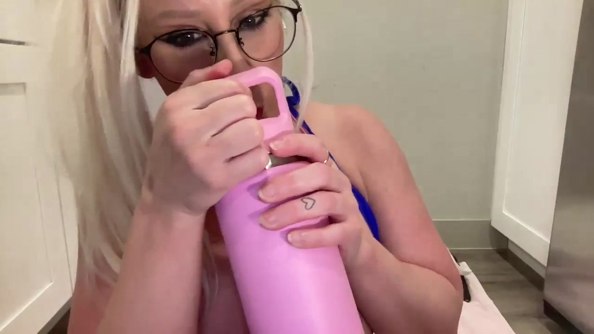 Gallery image thumbnail from BritneyMonroe's myfreecams stream on, 02/18/2024, 04:20 image 20 of 20