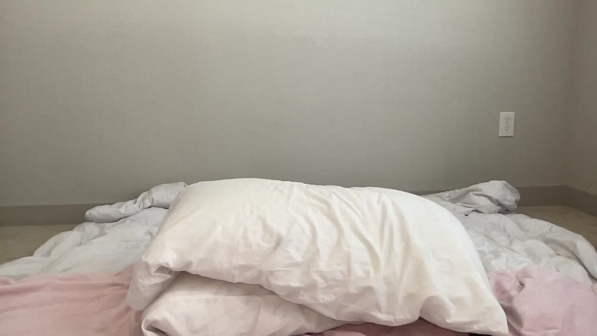 Gallery image thumbnail from BritneyMonroe's myfreecams stream on, 03/20/2024, 19:13 image 8 of 20