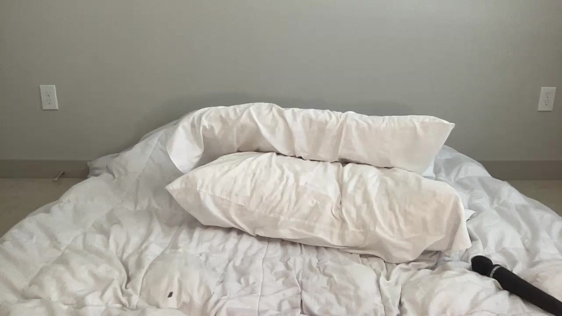 Gallery image thumbnail from BritneyMonroe's myfreecams stream on, 04/16/2024, 19:29 image 6 of 20