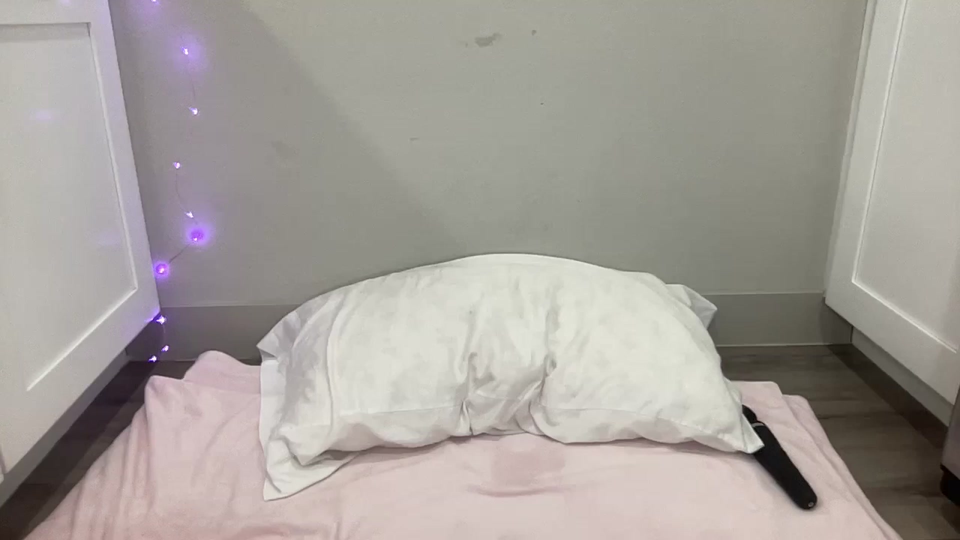 Gallery image thumbnail from BritneyMonroe's myfreecams stream on, 05/27/2024, 22:11 image 13 of 20