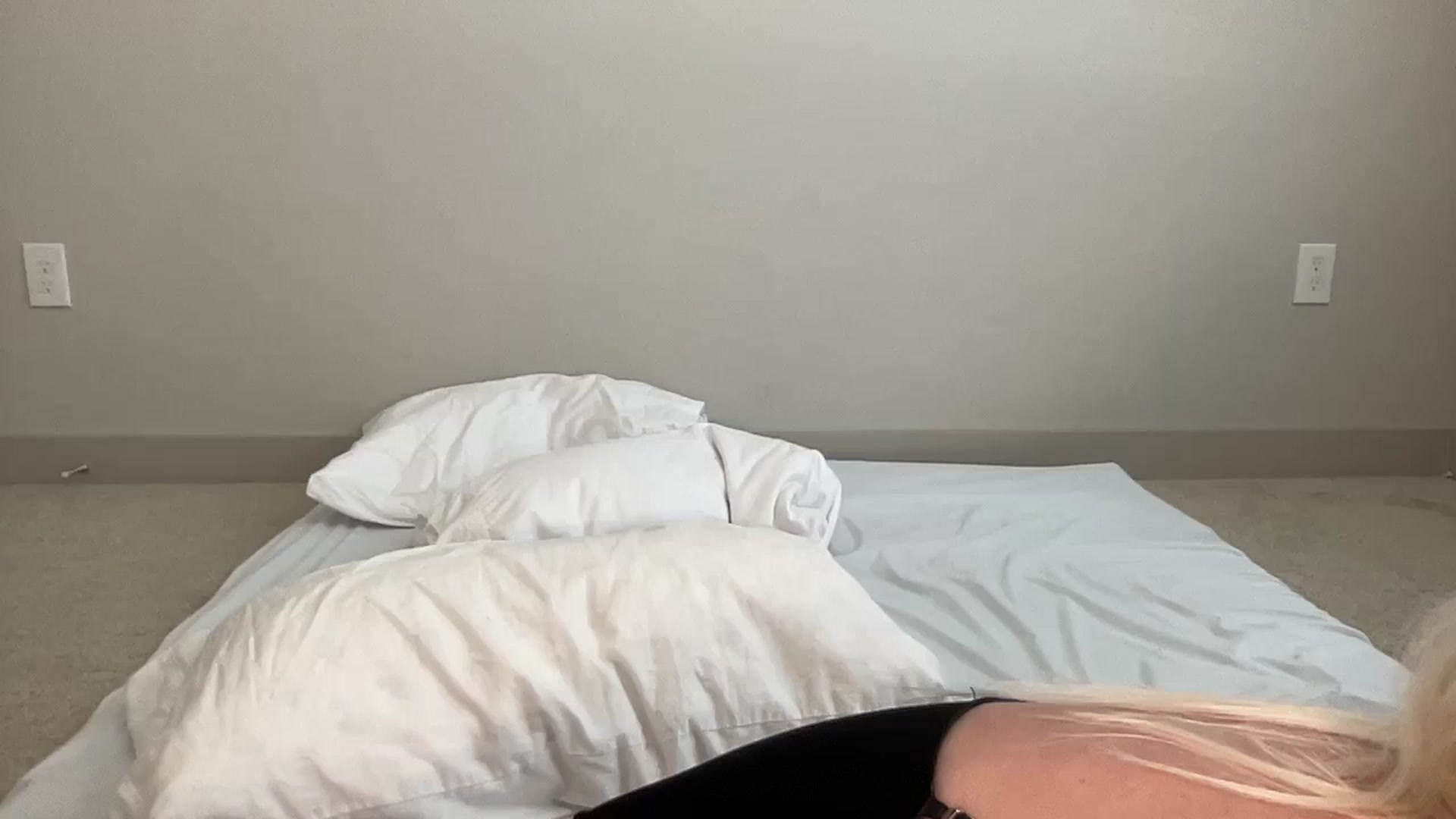 Gallery image thumbnail from BritneyMonroe's myfreecams stream on, 06/06/2024, 20:06 image 17 of 20