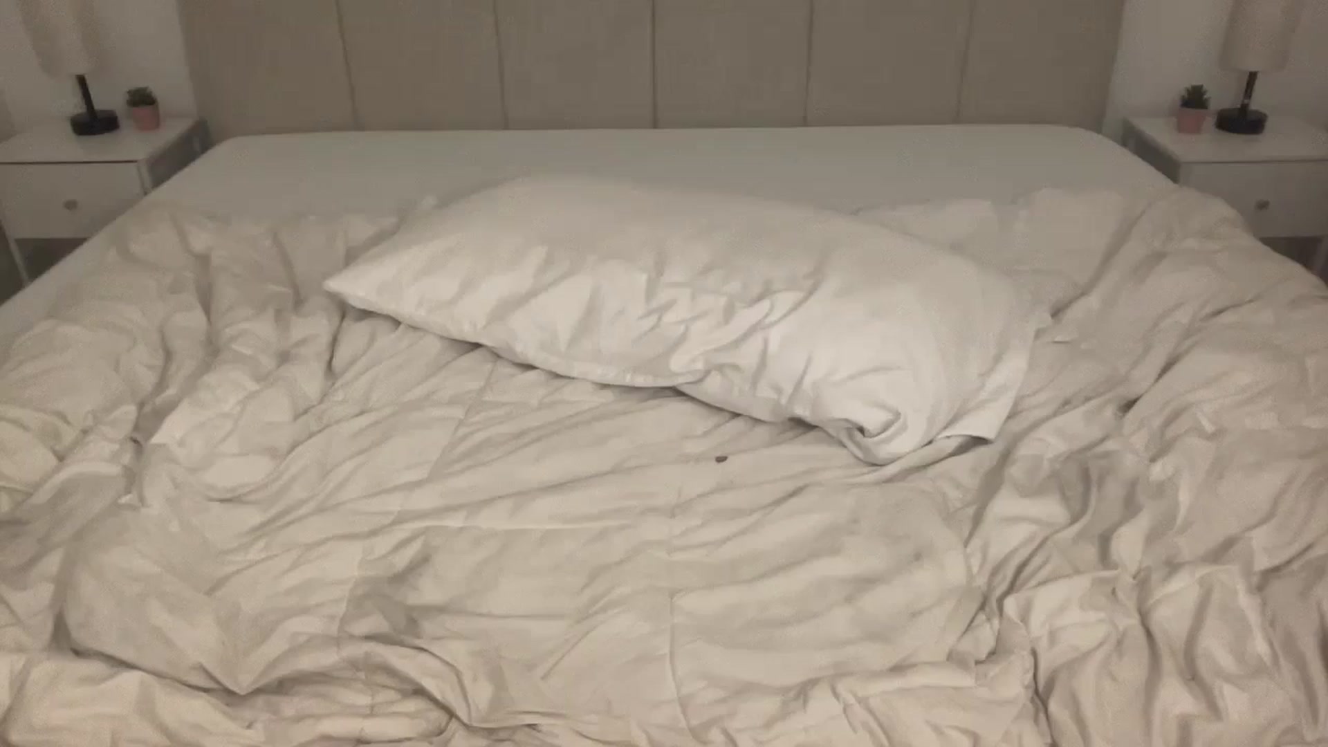 Gallery image thumbnail from BritneyMonroe's myfreecams stream on, 07/26/2024, 06:00 image 16 of 20
