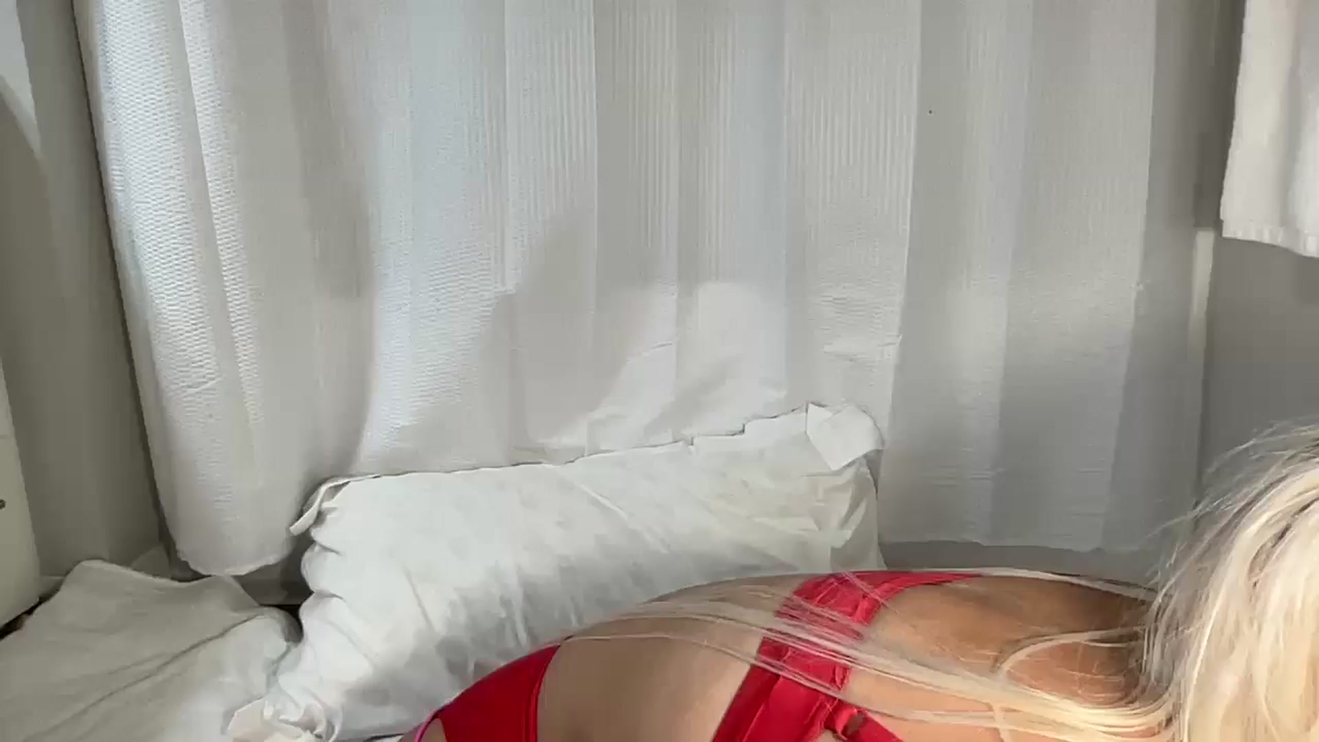 Gallery image thumbnail from BritneyMonroe's myfreecams stream on, 01/26/2025, 02:10 image 19 of 20