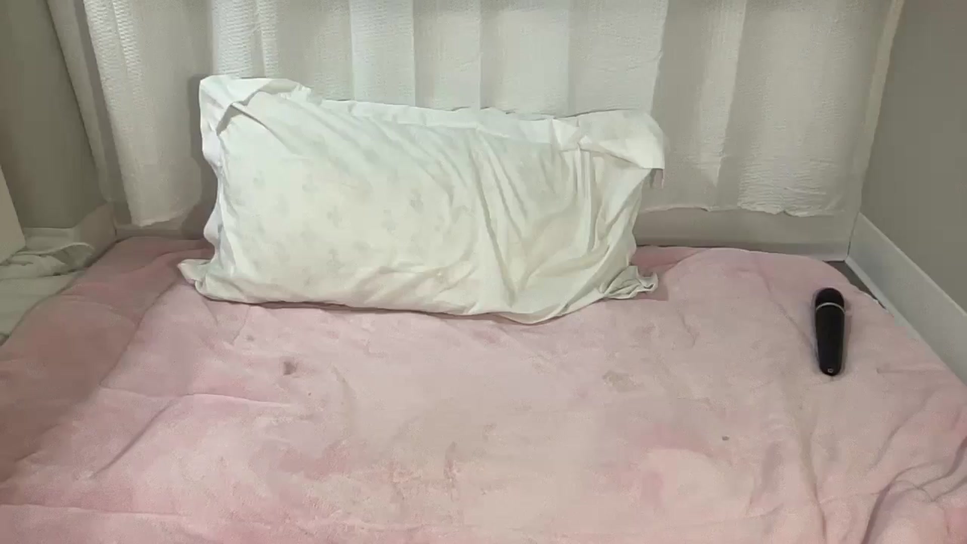 Gallery image thumbnail from BritneyMonroe's myfreecams stream on, 04/27/2025, 01:33 image 17 of 20