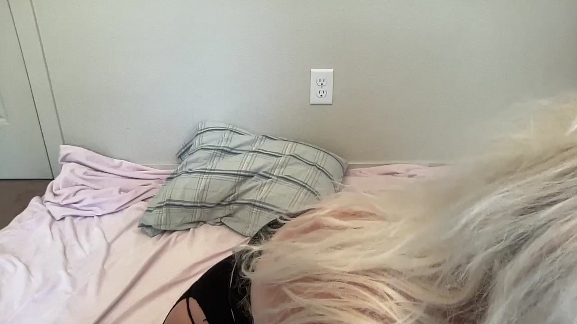 Gallery image thumbnail from BritneyMonroe's myfreecams stream on, 09/02/2025, 21:22 image 18 of 20