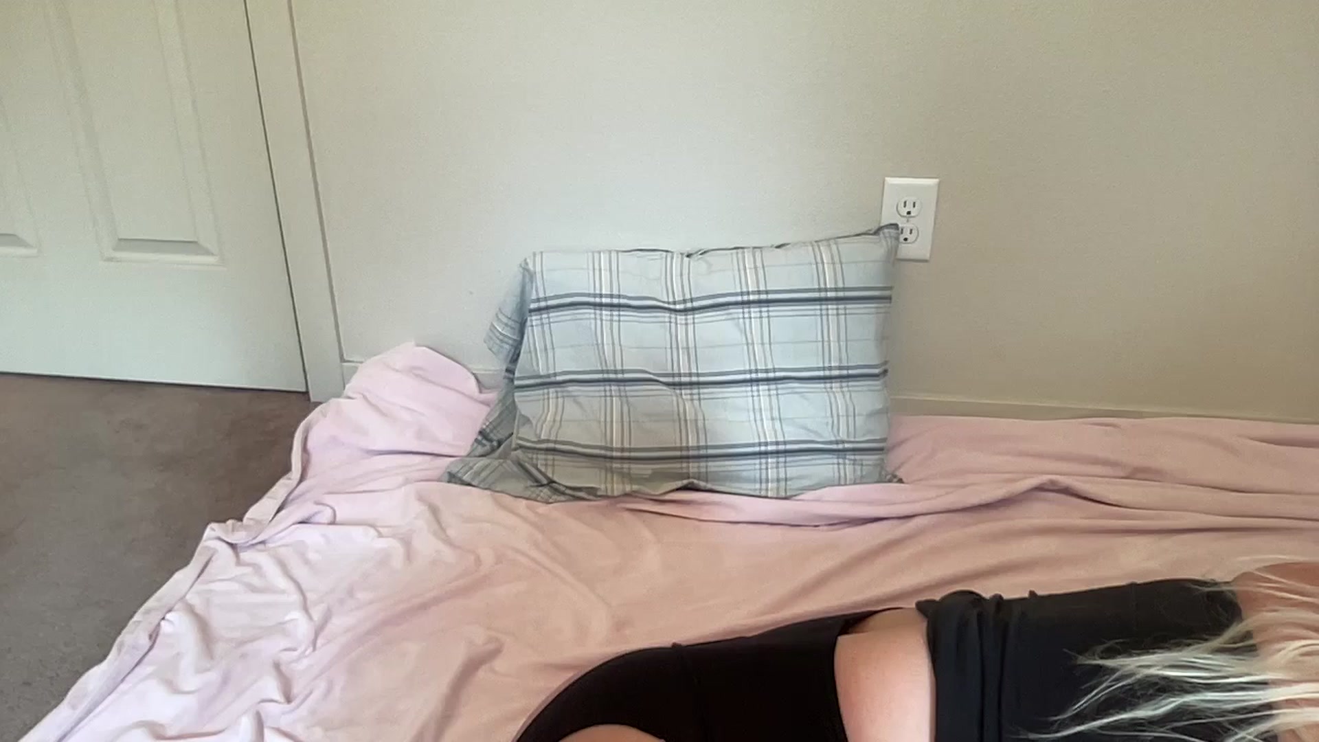 Gallery image thumbnail from BritneyMonroe's myfreecams stream on, 09/03/2025, 20:58 image 18 of 20