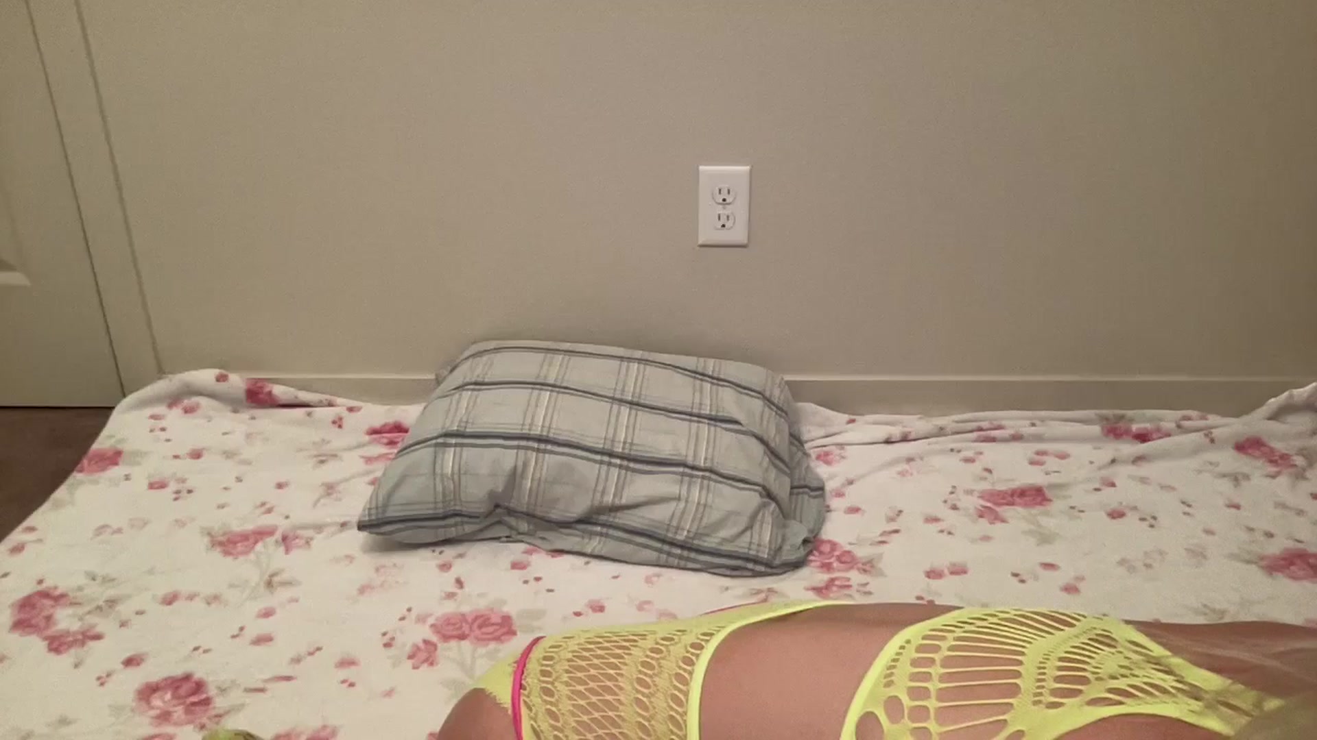 Gallery image thumbnail from BritneyMonroe's myfreecams stream on, 09/17/2025, 04:46 image 6 of 20
