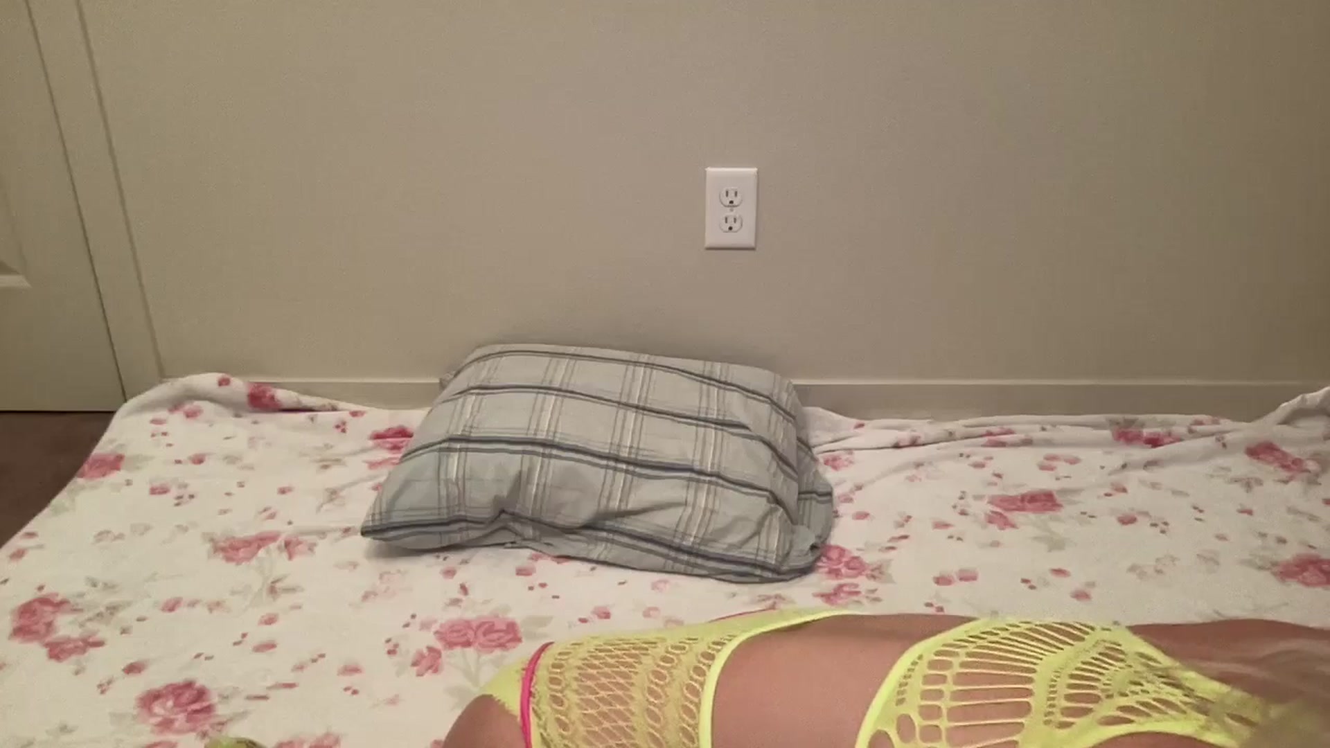 Gallery image thumbnail from BritneyMonroe's myfreecams stream on, 09/17/2025, 04:46 image 5 of 20