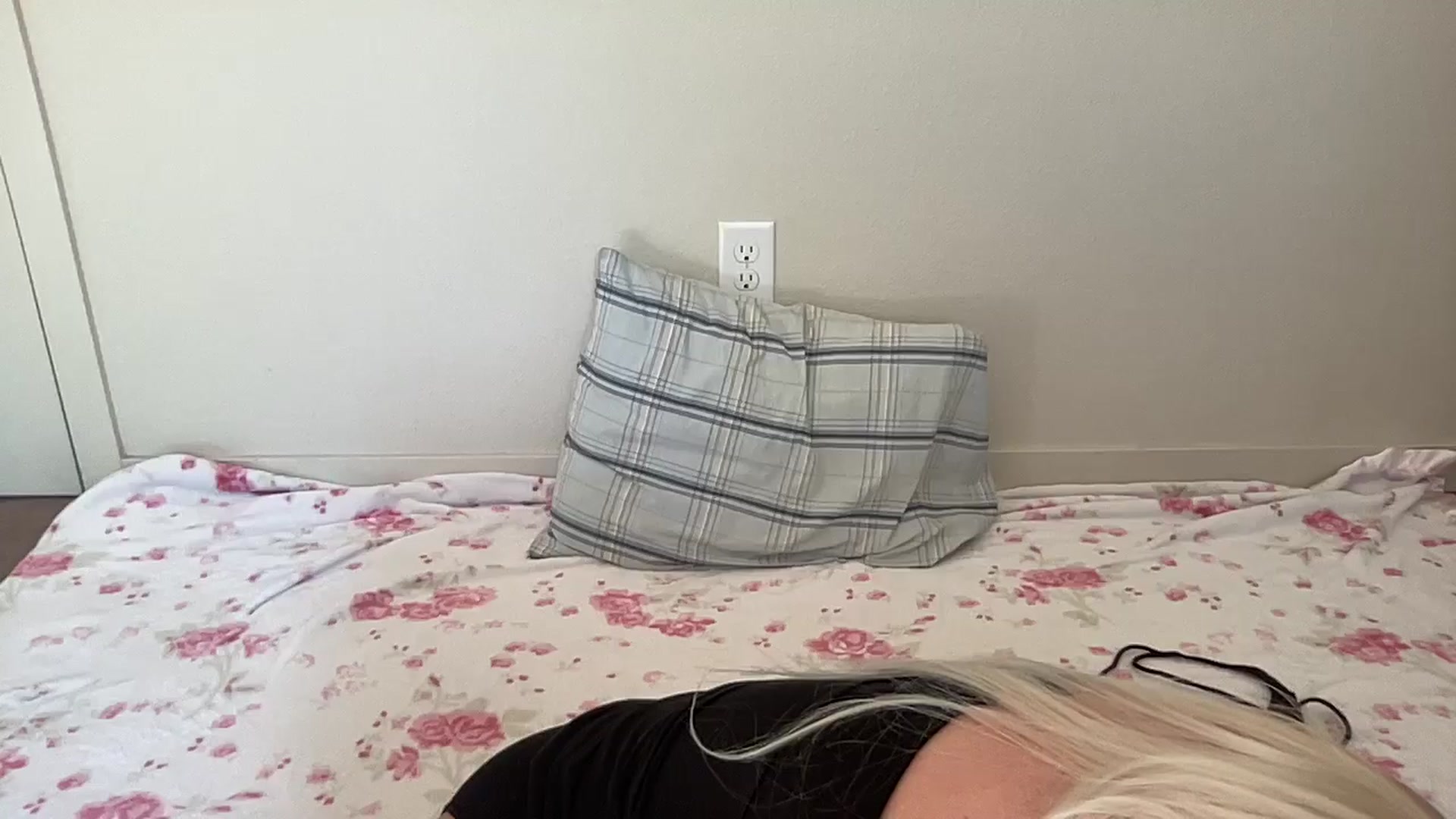 Gallery image thumbnail from BritneyMonroe's myfreecams stream on, 09/23/2025, 18:05 image 2 of 20