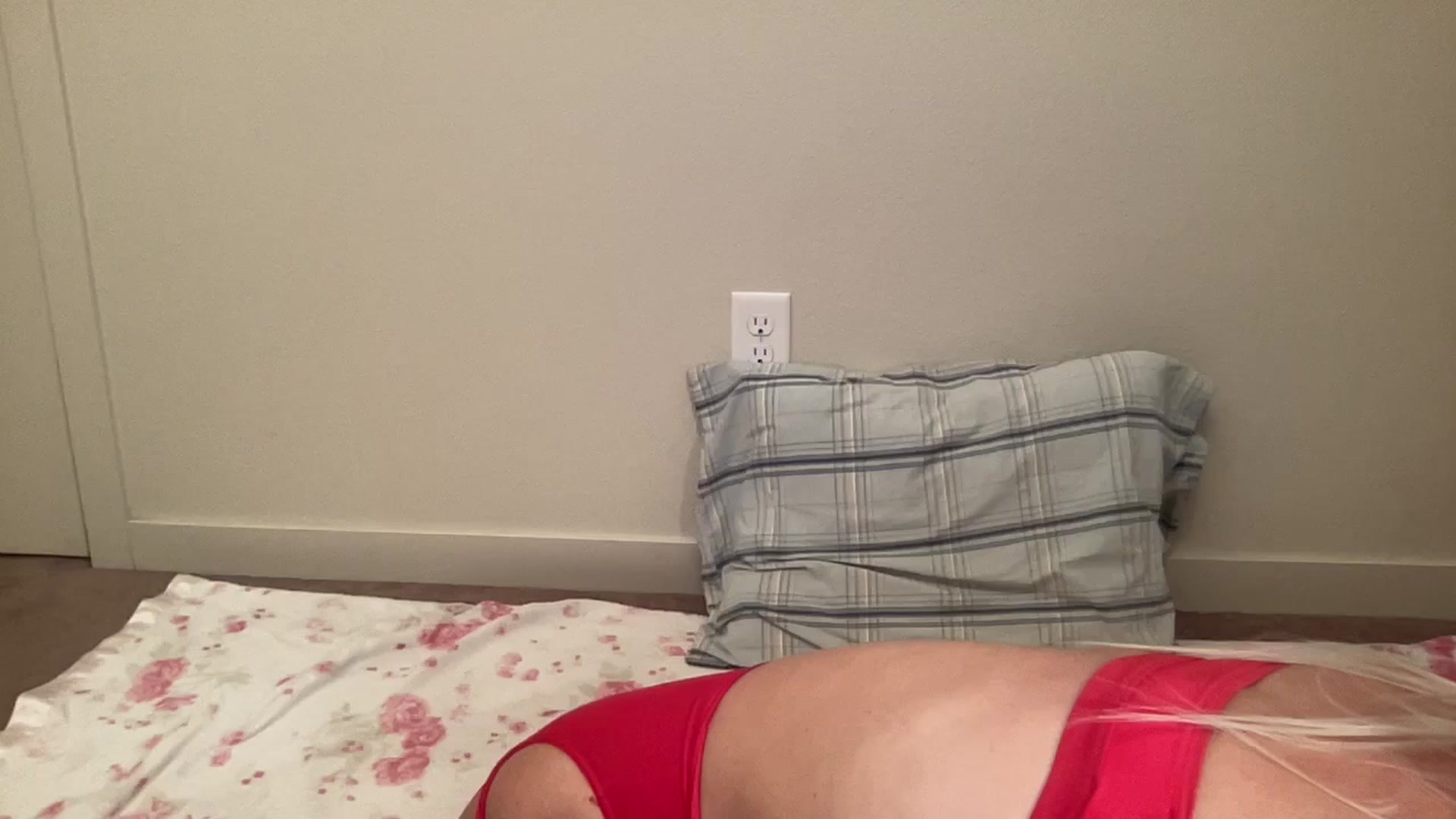Gallery image thumbnail from BritneyMonroe's myfreecams stream on, 10/10/2025, 03:43 image 1 of 20