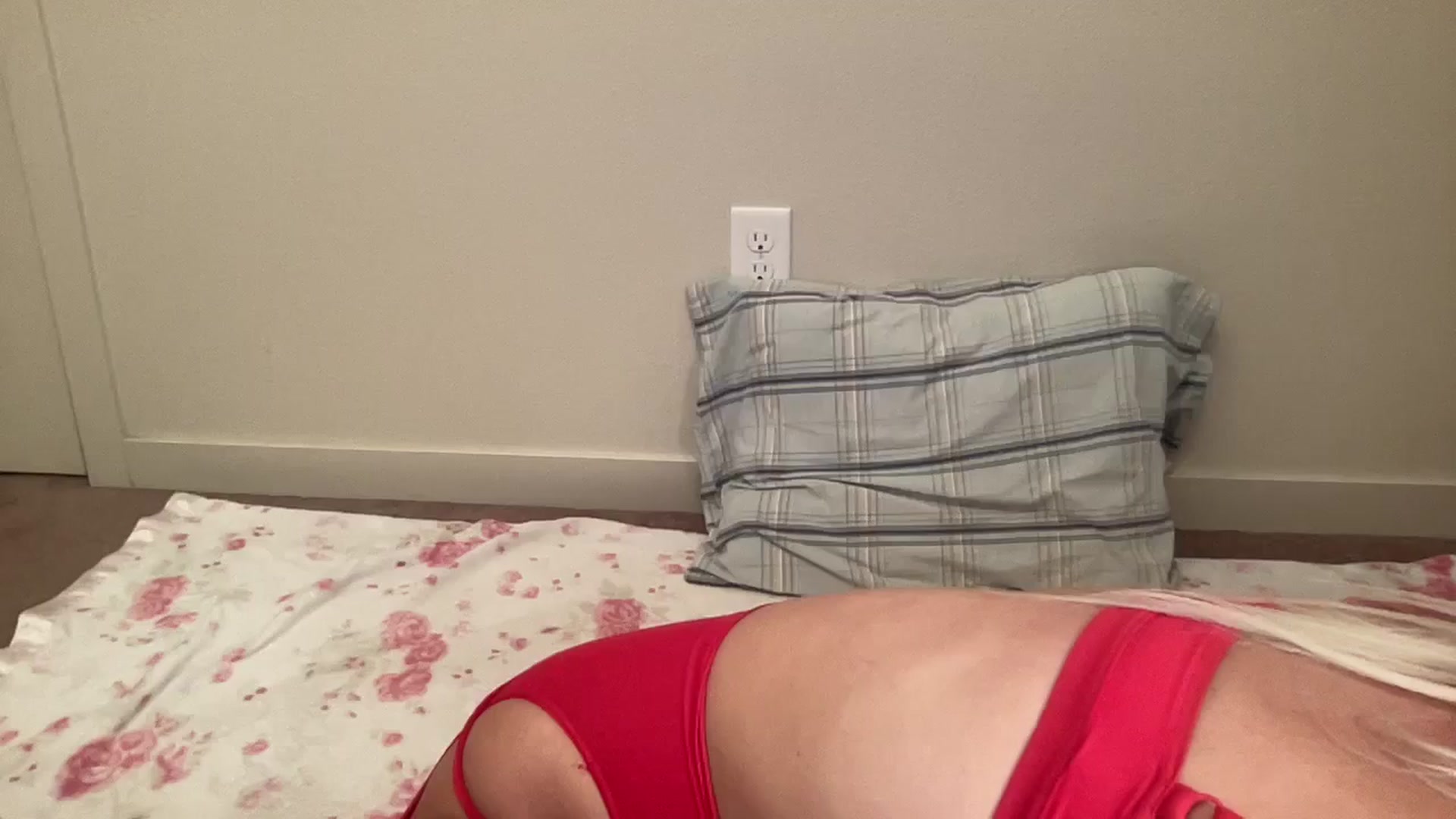Gallery image thumbnail from BritneyMonroe's myfreecams stream on, 10/10/2025, 03:43 image 8 of 20