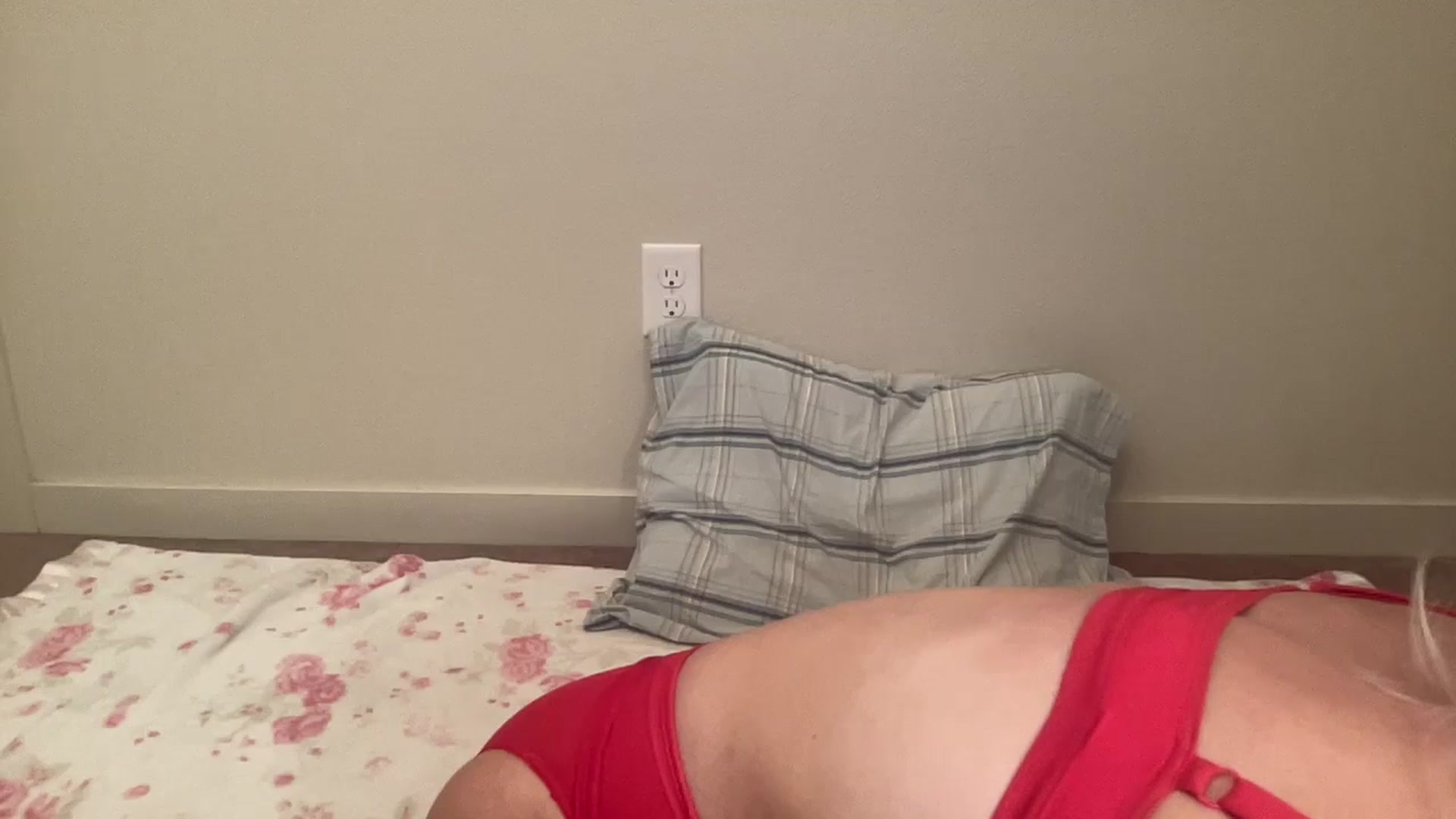 Gallery image thumbnail from BritneyMonroe's myfreecams stream on, 10/15/2025, 04:27 image 12 of 20