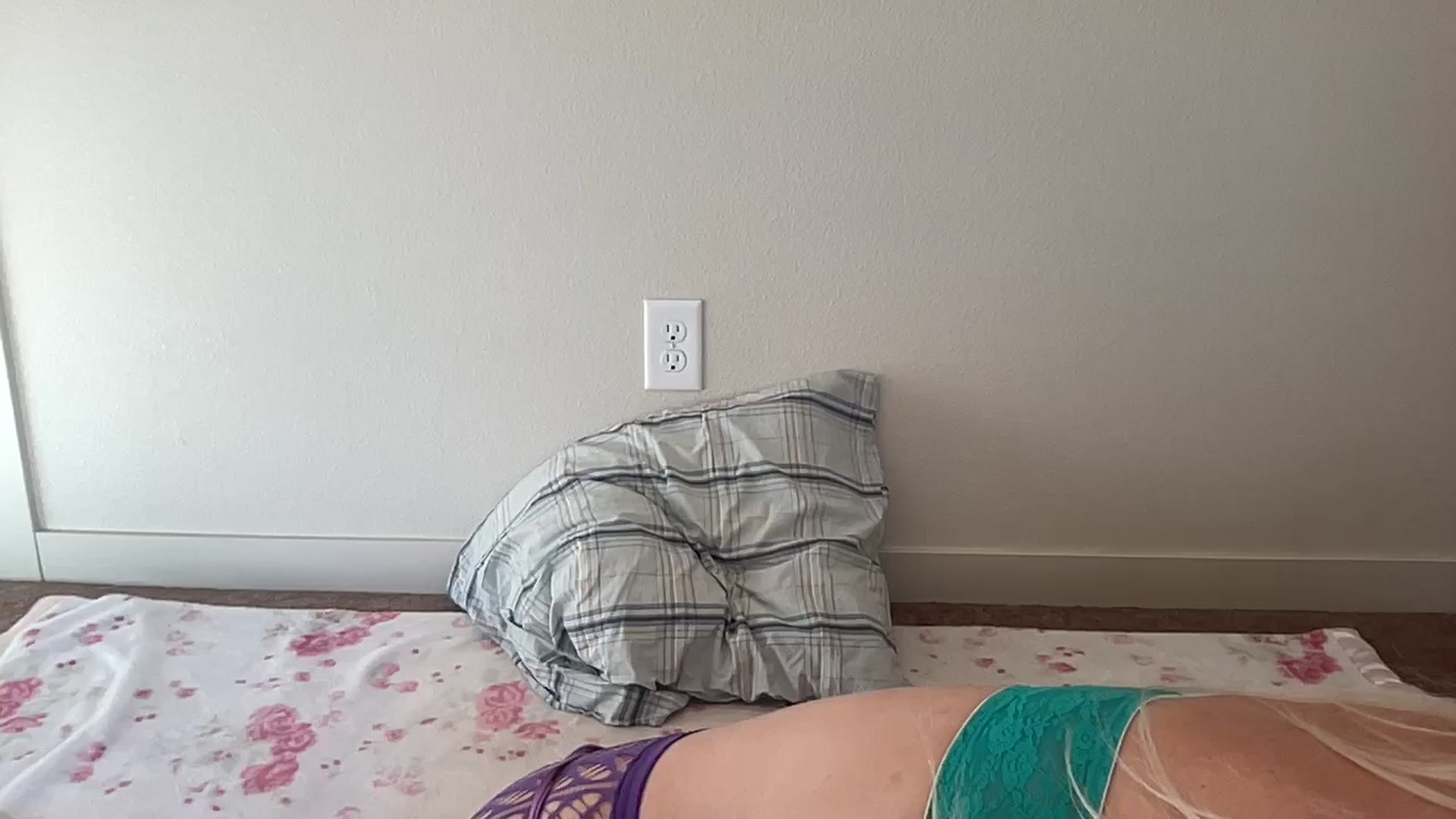 Gallery image thumbnail from BritneyMonroe's myfreecams stream on, 10/21/2025, 18:36 image 5 of 20