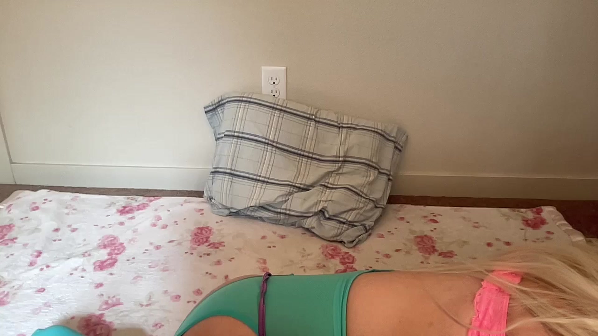 Gallery image thumbnail from BritneyMonroe's myfreecams stream on, 10/22/2025, 18:47 image 15 of 20