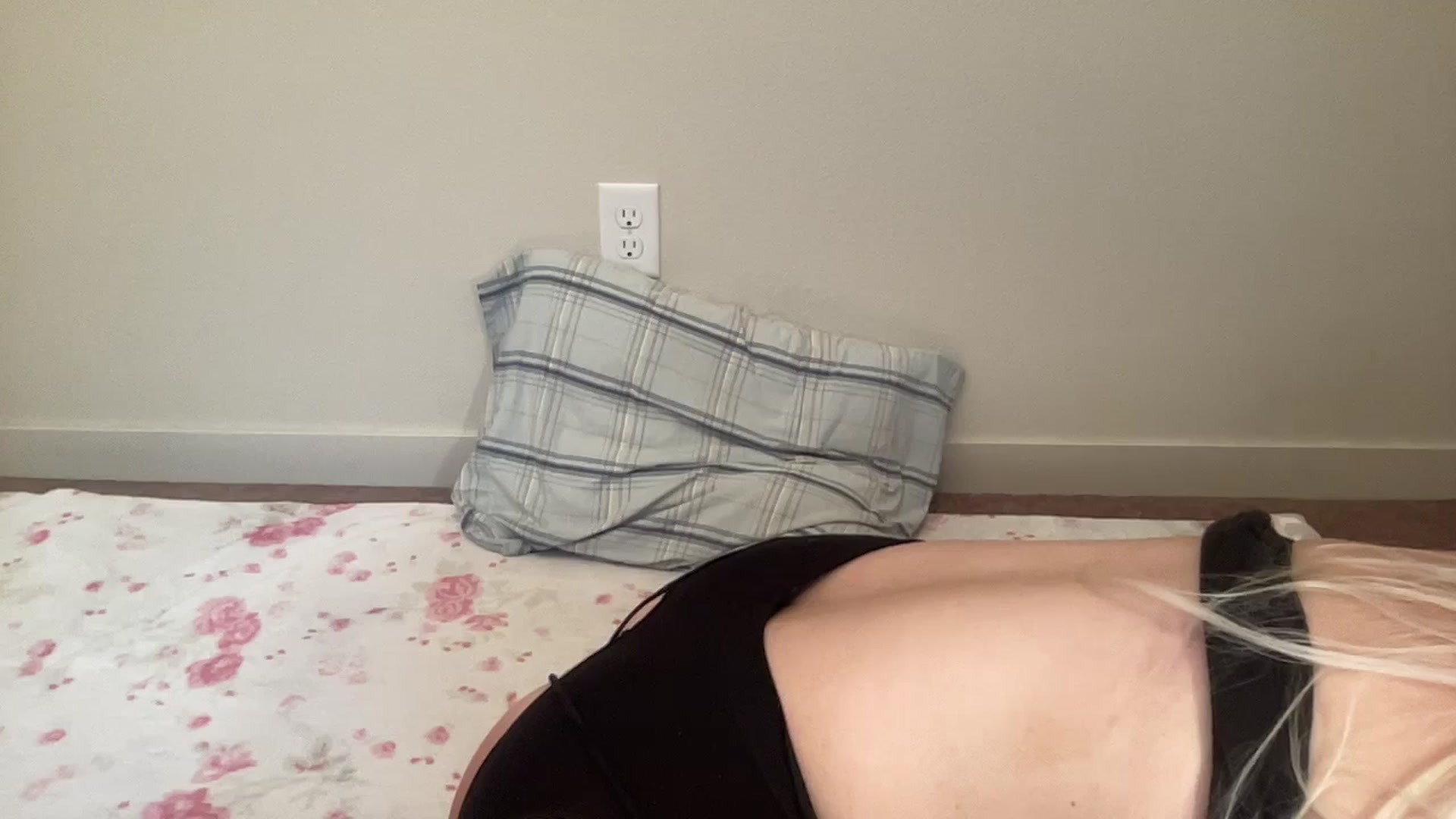 Gallery image thumbnail from BritneyMonroe's myfreecams stream on, 10/24/2025, 18:42 image 5 of 20