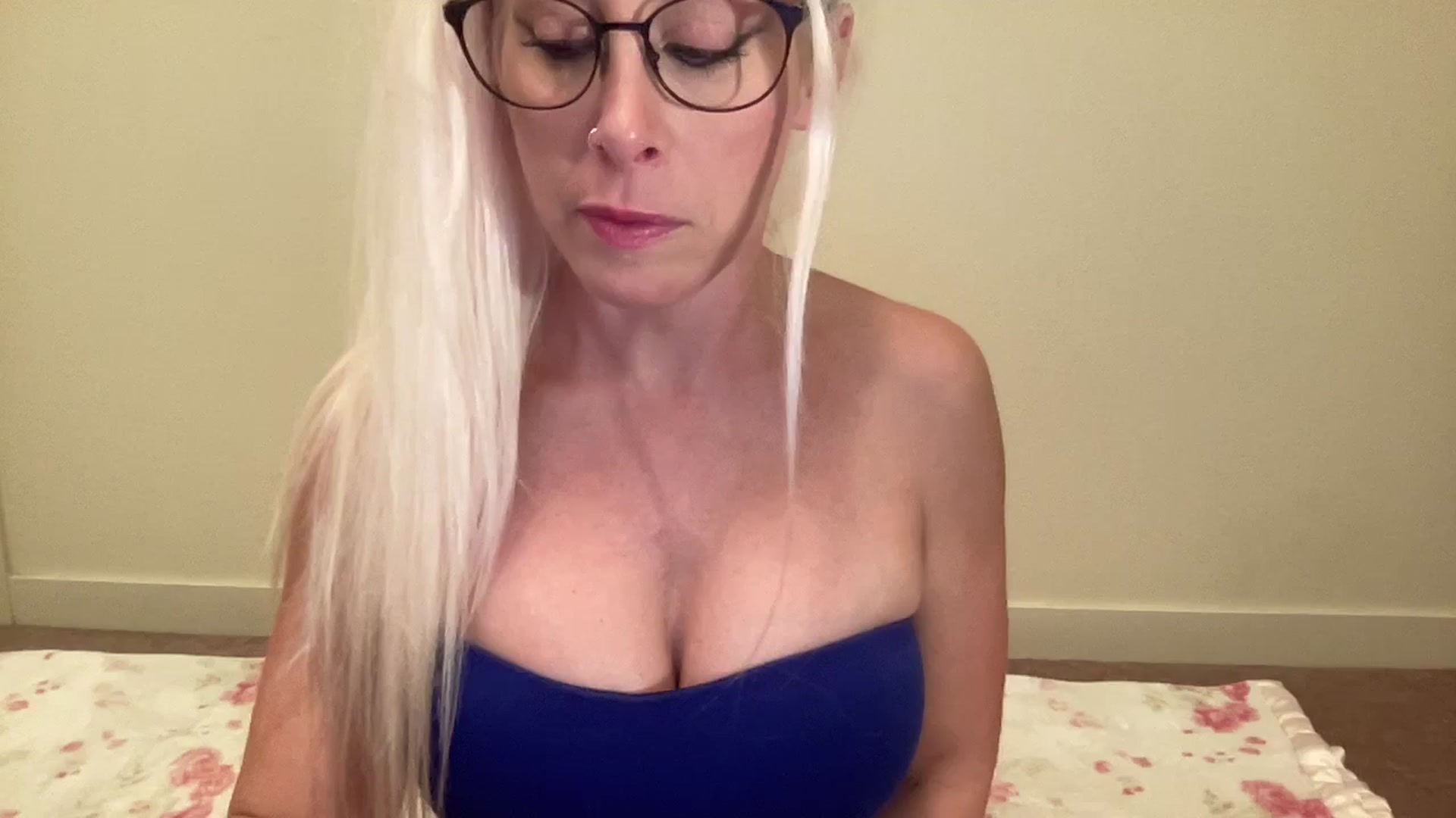 Gallery image thumbnail from BritneyMonroe's myfreecams stream on, 11/13/2025, 06:42 image 10 of 20